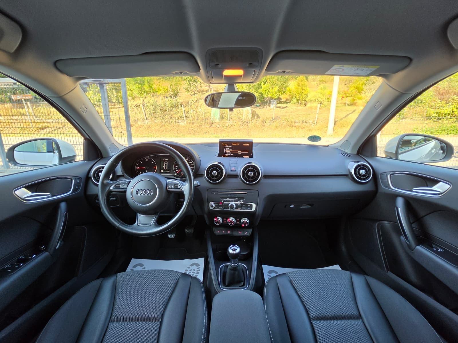 Audi A1 1,6 TDI Sport — servisna, fotografija 10