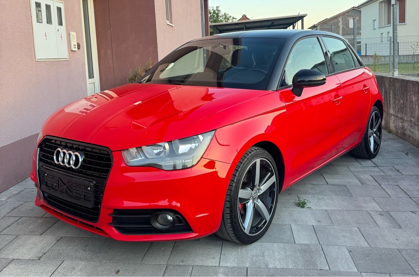 Audi A1 1.6 TDI Sportback — Alu Felge — Navi — 2013 —, fotografija 3