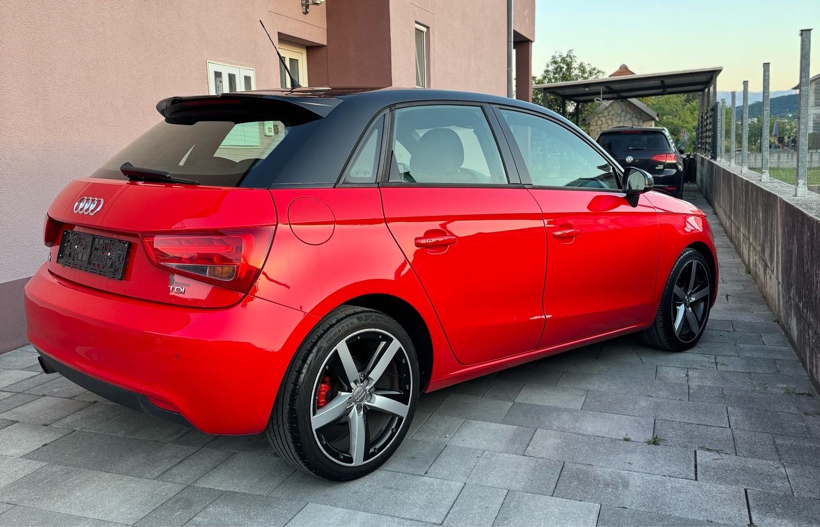 Audi A1 1.6 TDI Sportback — Alu Felge — Navi — 2013 —, fotografija 6