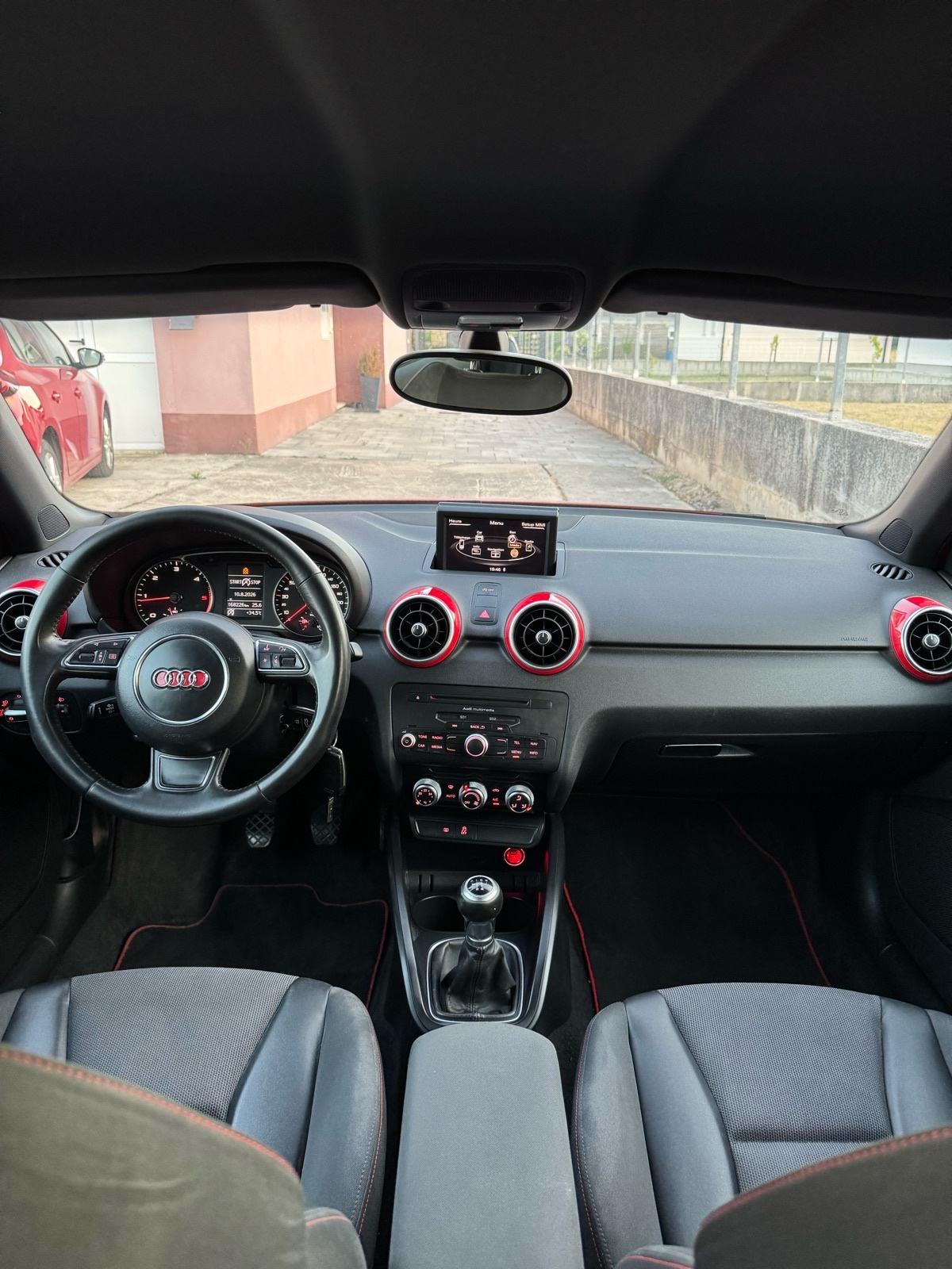 Audi A1 1.6 TDI Sportback — Alu Felge — Navi — 2013 —, fotografija 9