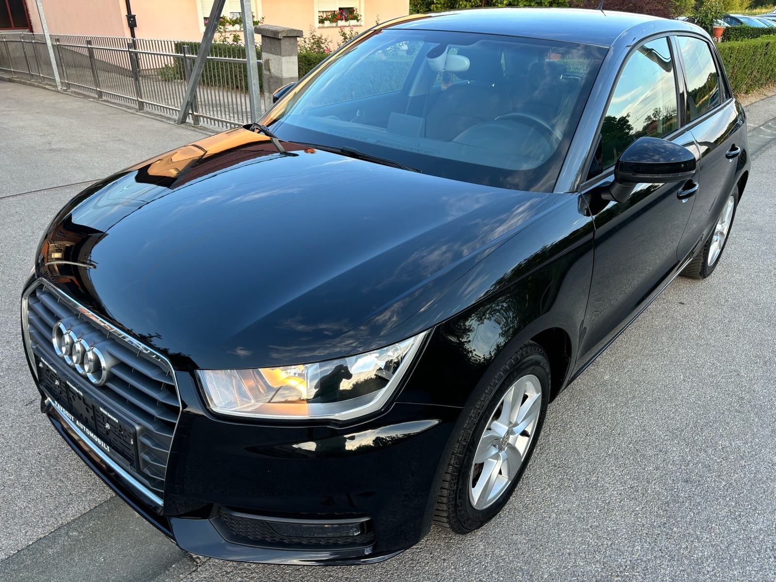 Audi A1 1,6 TDI-sportback, fotografija 1