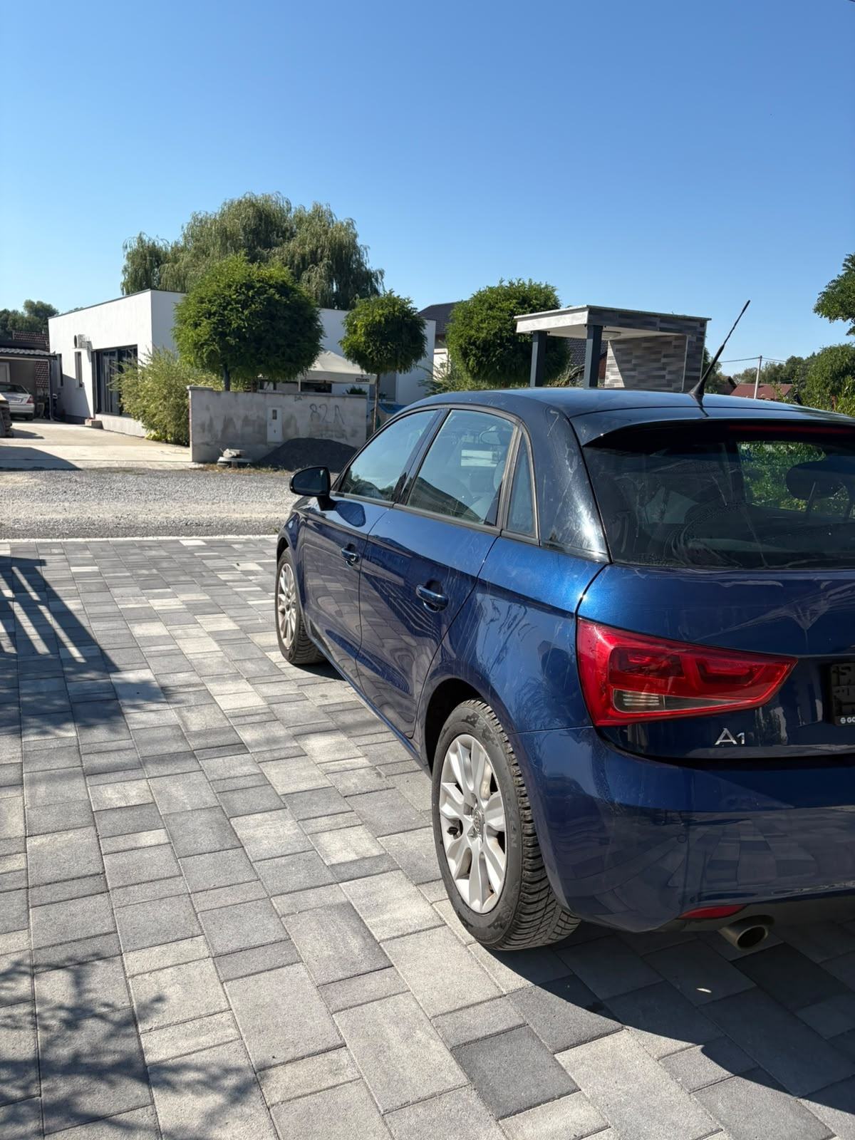 Audi A1 1,6 TDI S-tronic automatik, fotografija 5