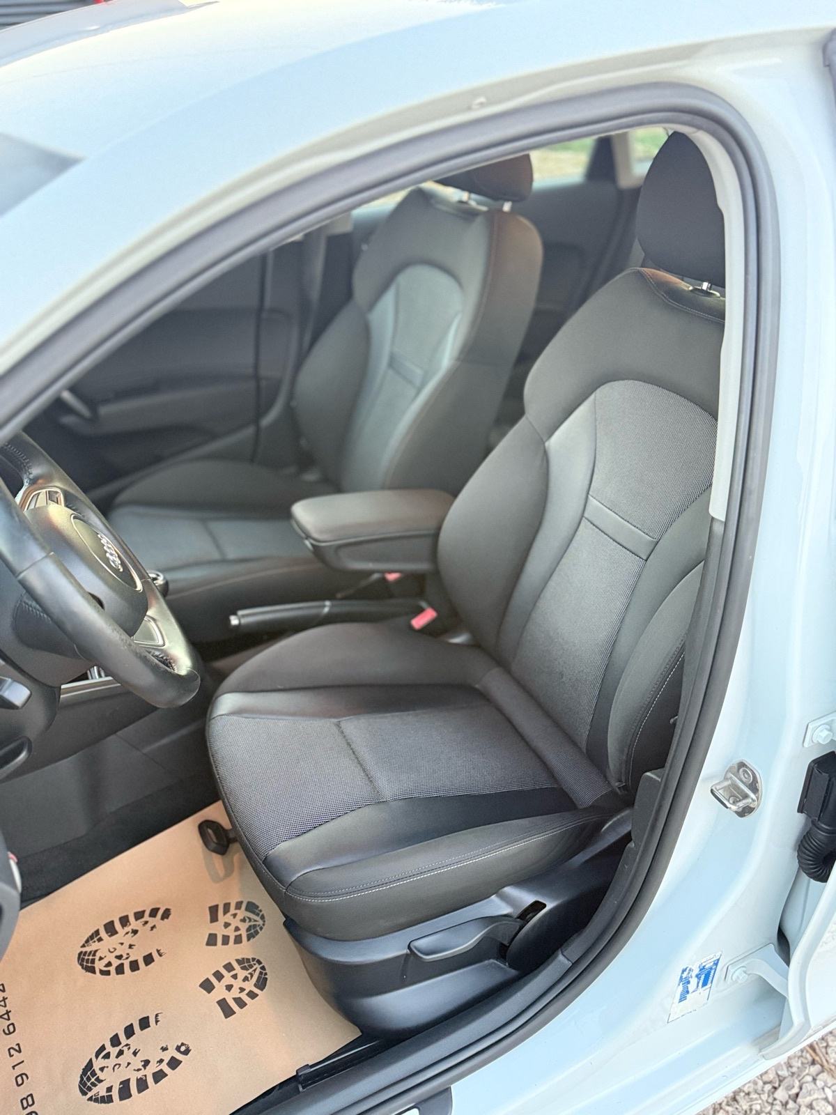 Audi A1 1,6 TDI * XENON * NOVE GUME *, fotografija 8