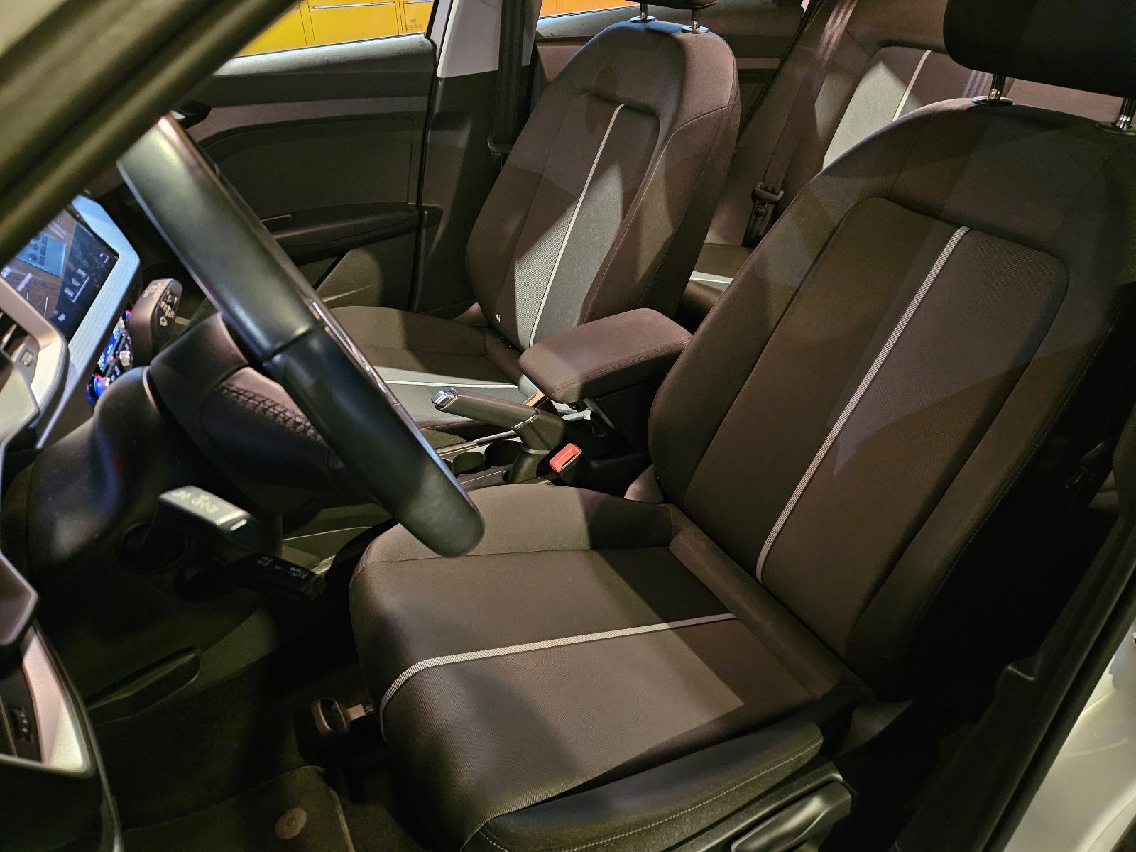 Audi A1 25 TFSI automatik,kupljen u HR,prvi vlasnik, fotografija 11
