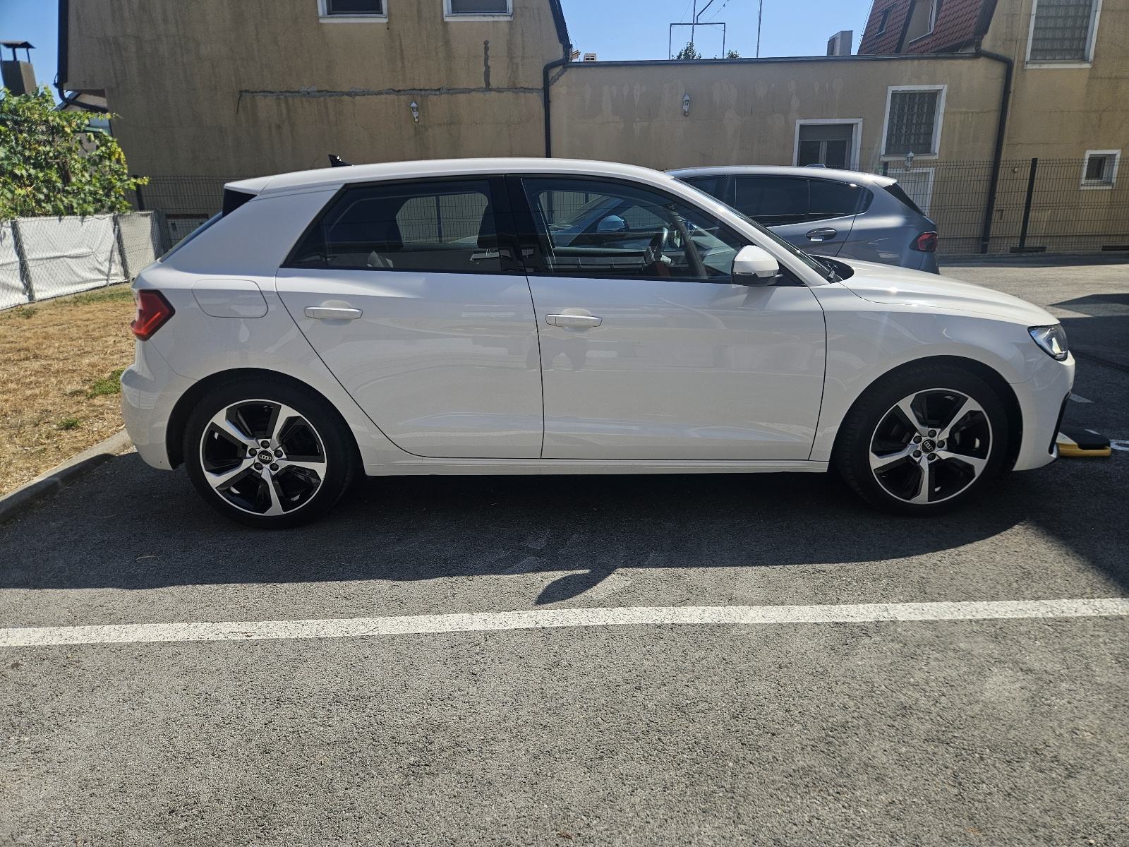 Audi A1 25 TFSI automatik,kupljen u HR,prvi vlasnik, fotografija 16