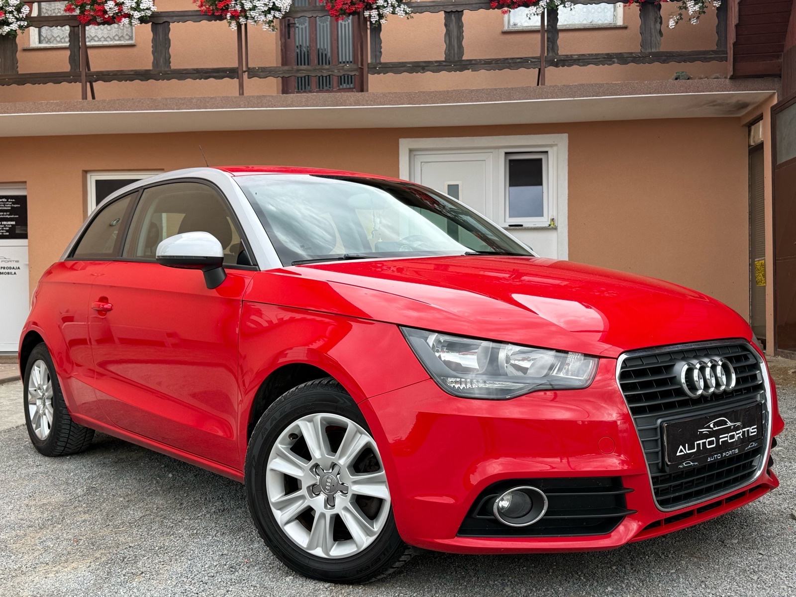 AUDI A1 •REG 10/26•ALU•NAVI•SERVISNA•, fotografija 9