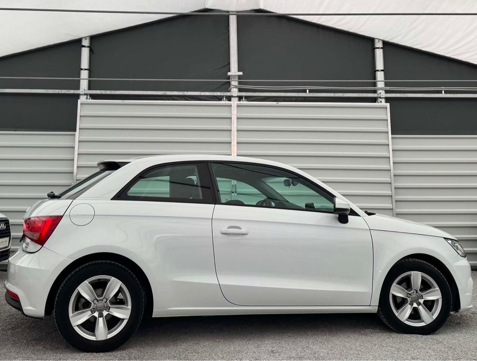 Audi A1 SPORTBACK - ULTRA - NAVI - PDC, fotografija 4