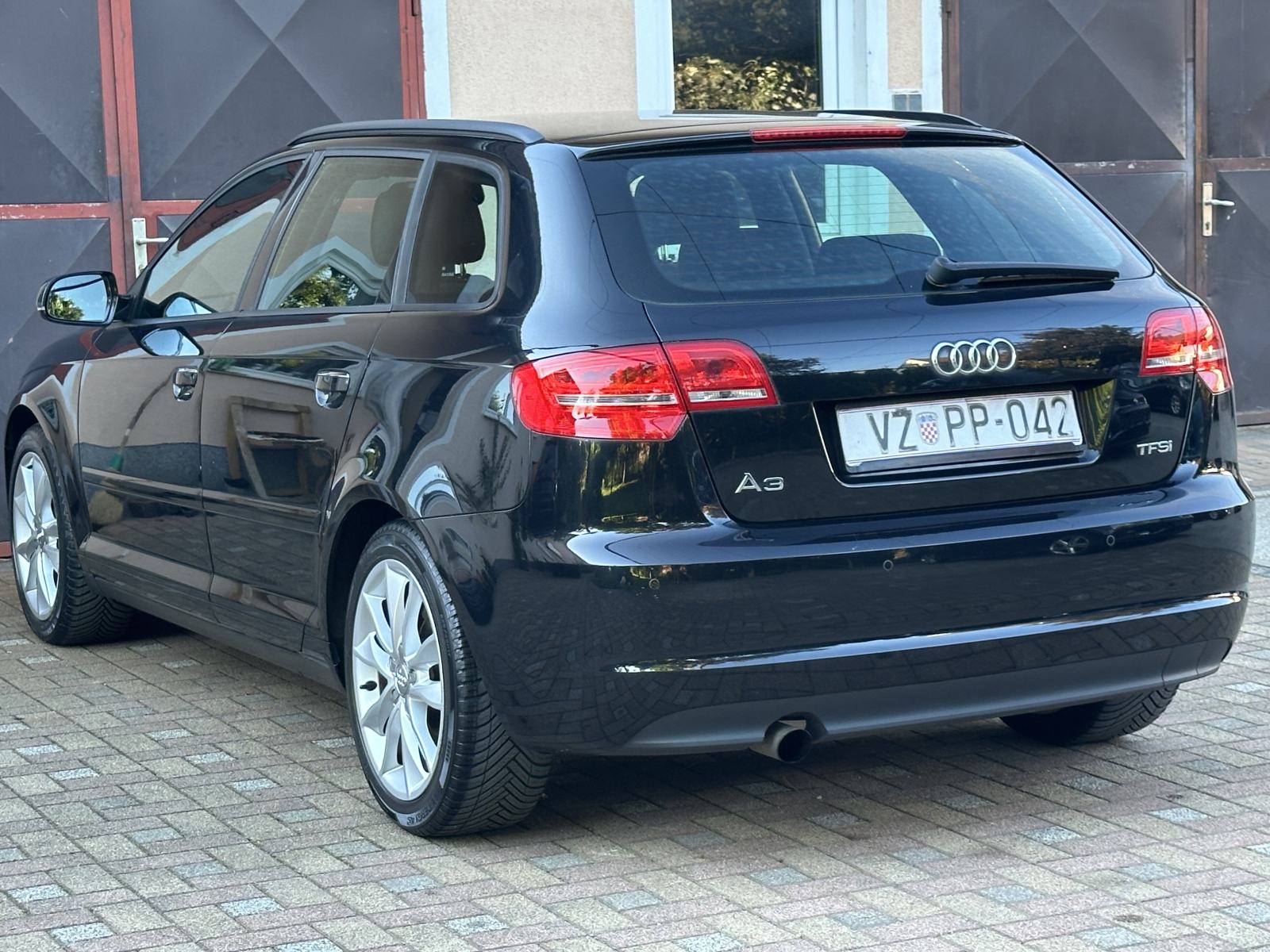 Audi A3 SPORTBACK 1,2 TFSI * NAVI *, fotografija 6