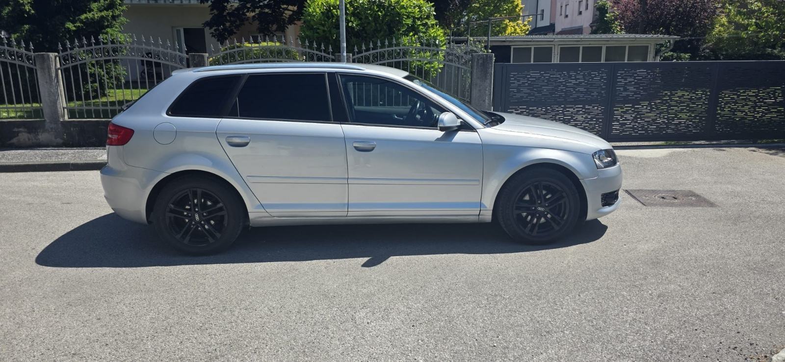 Audi A3 1,2 TFSI, NAVIGACIJA, PARKING SENZORI, REG. DO 02/2027, fotografija 4