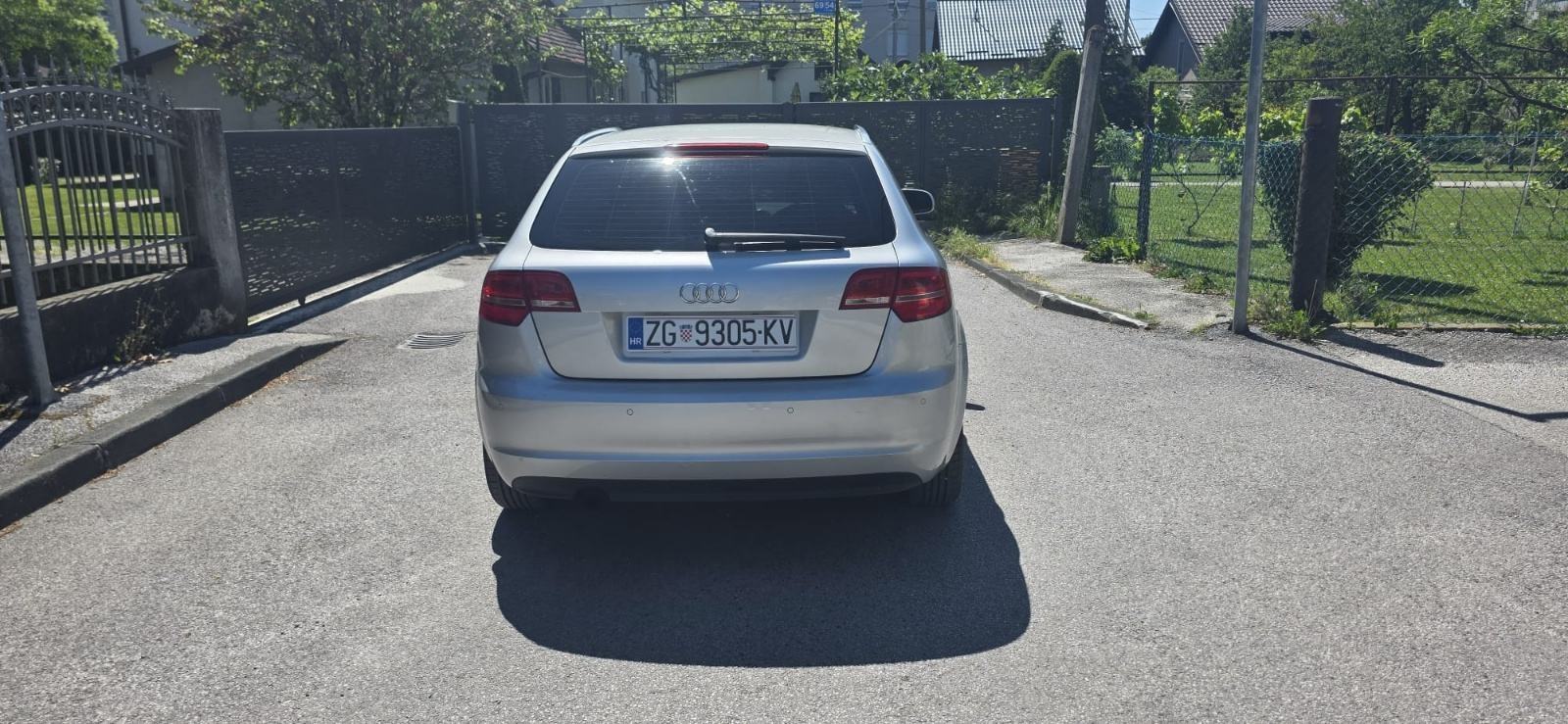 Audi A3 1,2 TFSI, NAVIGACIJA, PARKING SENZORI, REG. DO 02/2027, fotografija 7