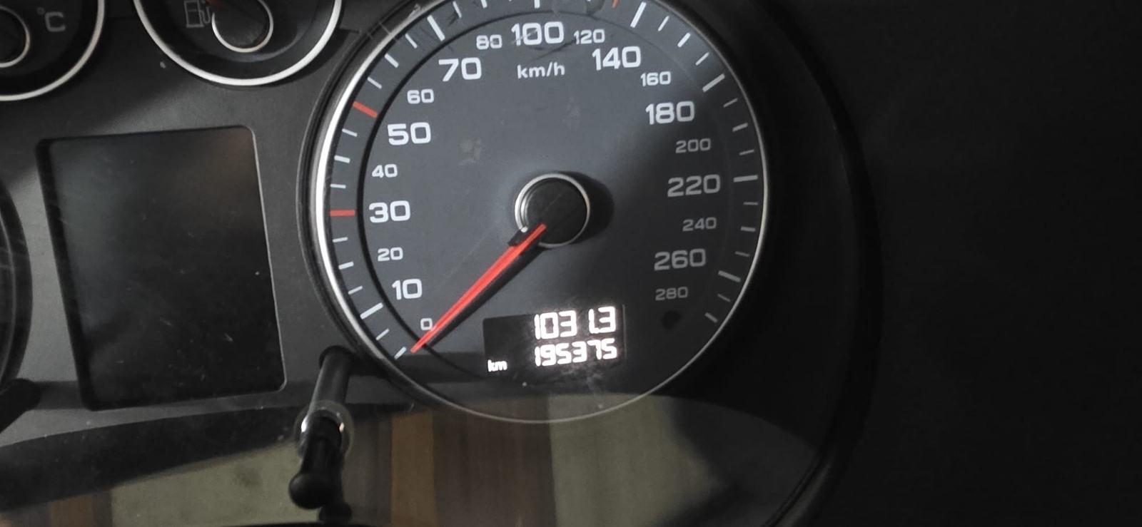 Audi A3 1,2 TFSI, NAVIGACIJA, PARKING SENZORI, REG. DO 02/2027, fotografija 10