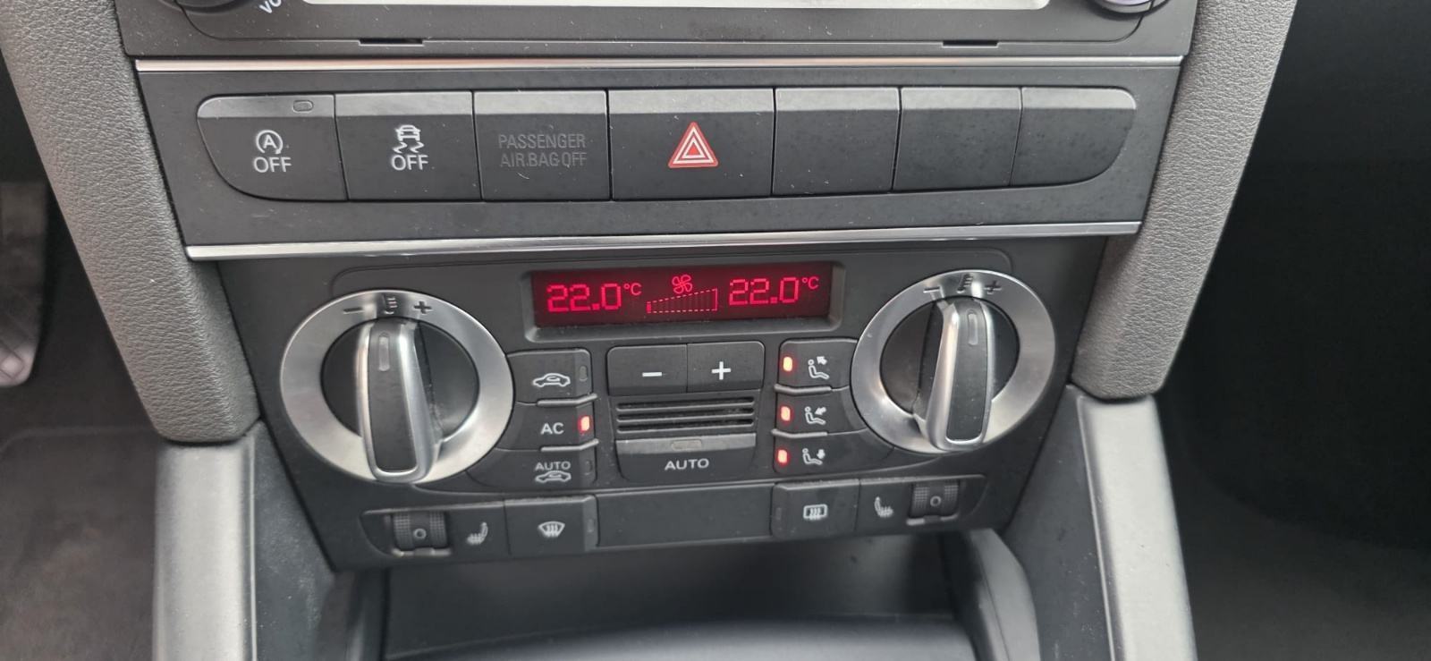 Audi A3 1,2 TFSI, NAVIGACIJA, PARKING SENZORI, REG. DO 02/2027, fotografija 11