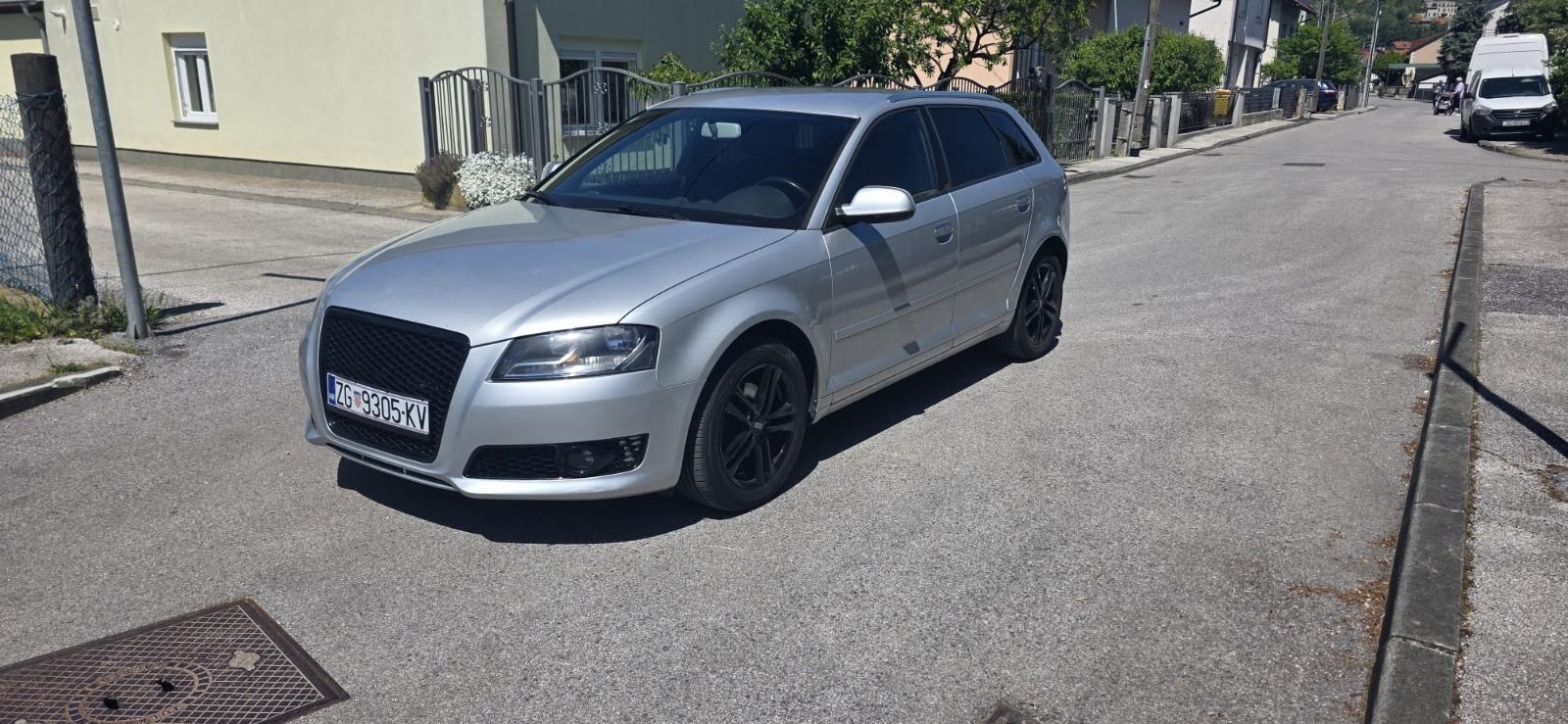 Audi A3 1,2 TFSI, NAVIGACIJA, PARKING SENZORI, REG. DO 02/2027, fotografija 2