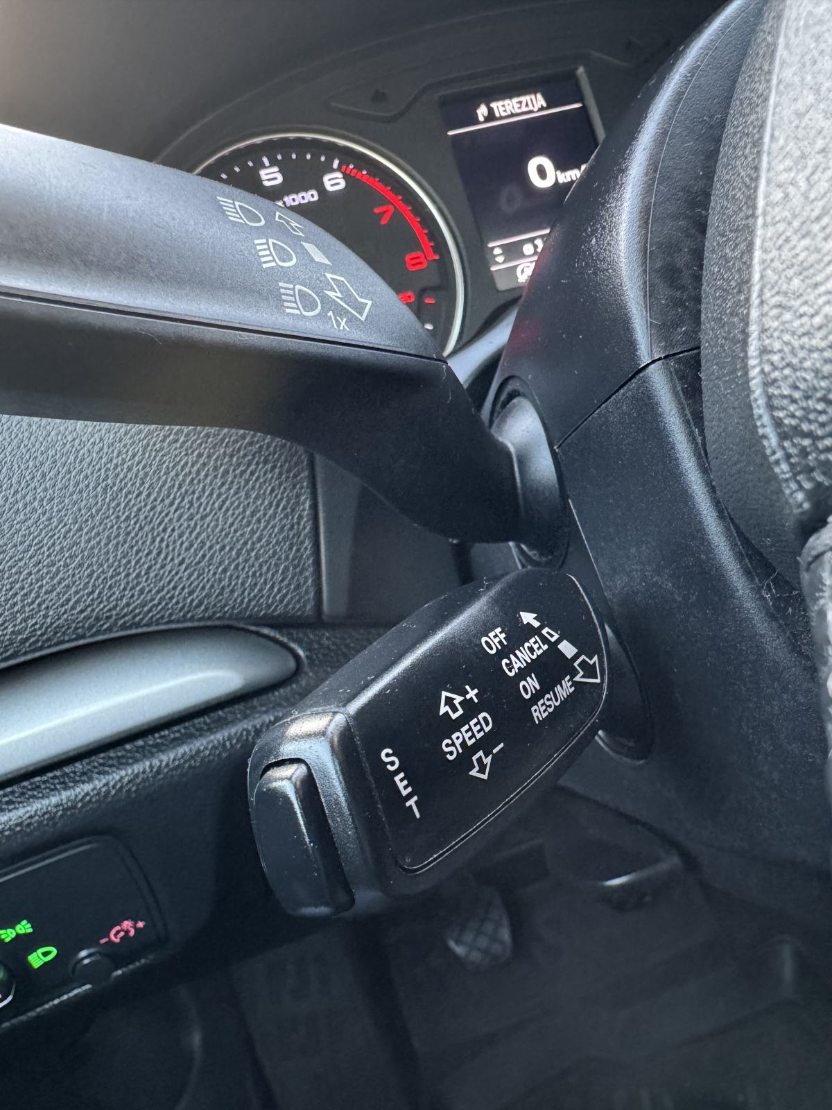 Audi A3 Sportback 1,2 TFSI ⭐ Bi-Xenon, Tempomat, Park senzori, fotografija 12