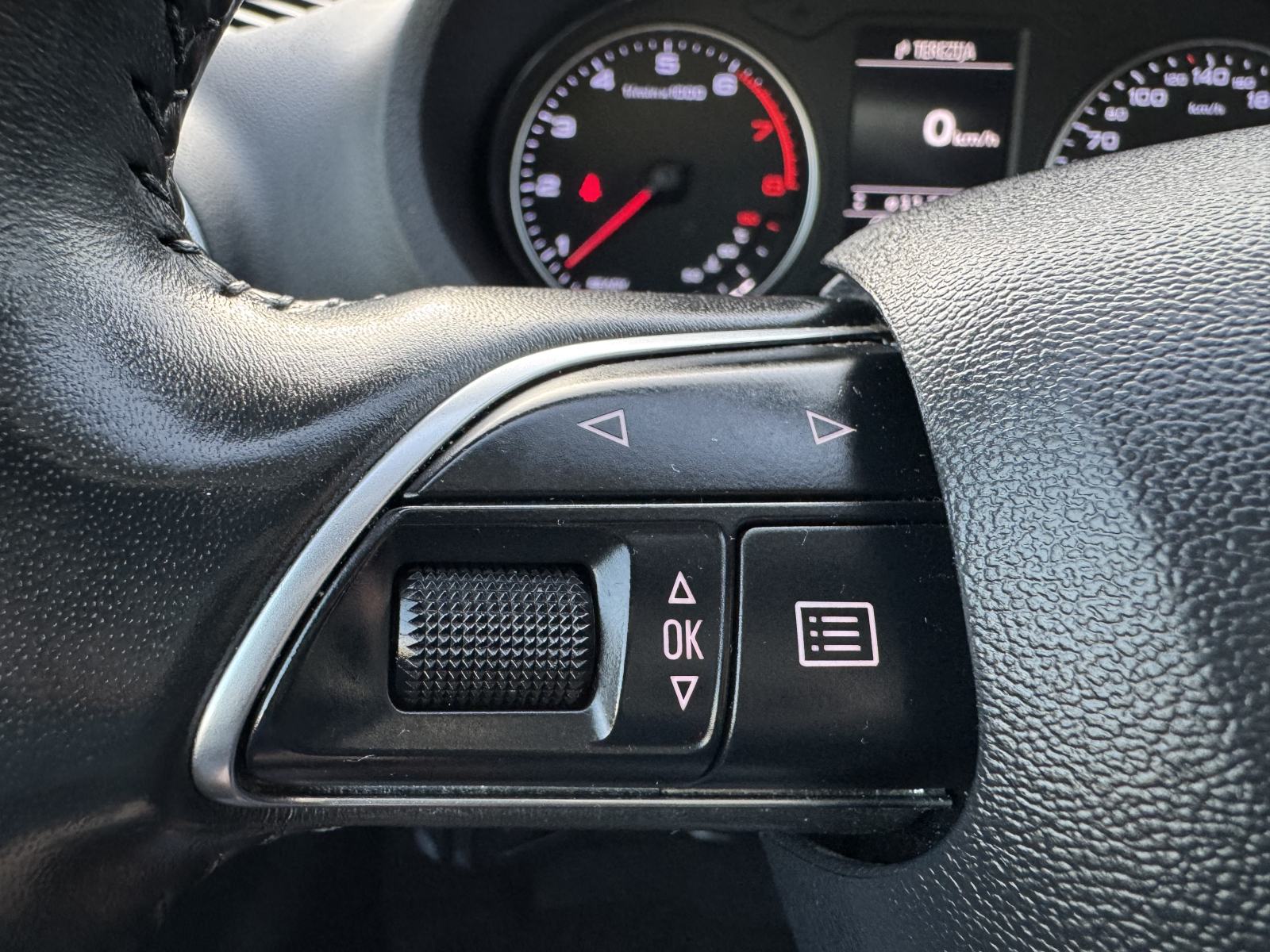Audi A3 Sportback 1,2 TFSI ⭐ Bi-Xenon, Tempomat, Park senzori, fotografija 17