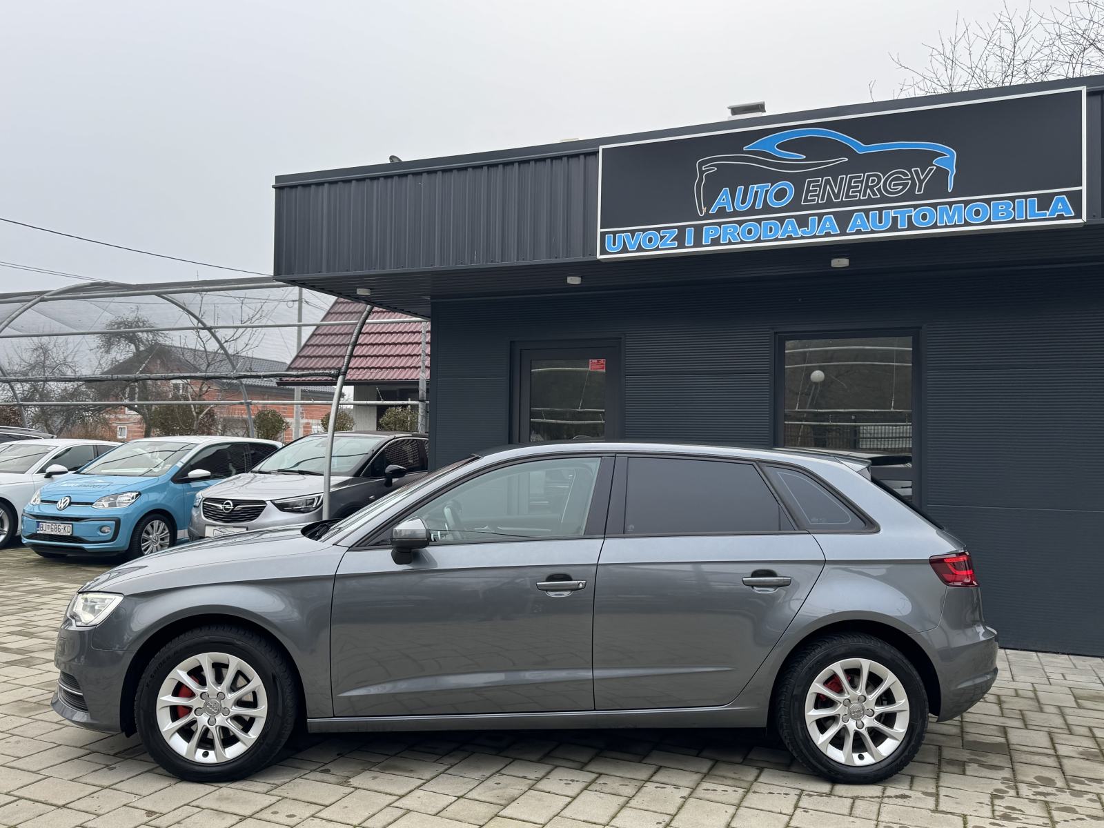 Audi A3 Sportback 1,2 TFSI ⭐ Bi-Xenon, Tempomat, Park senzori, fotografija 2