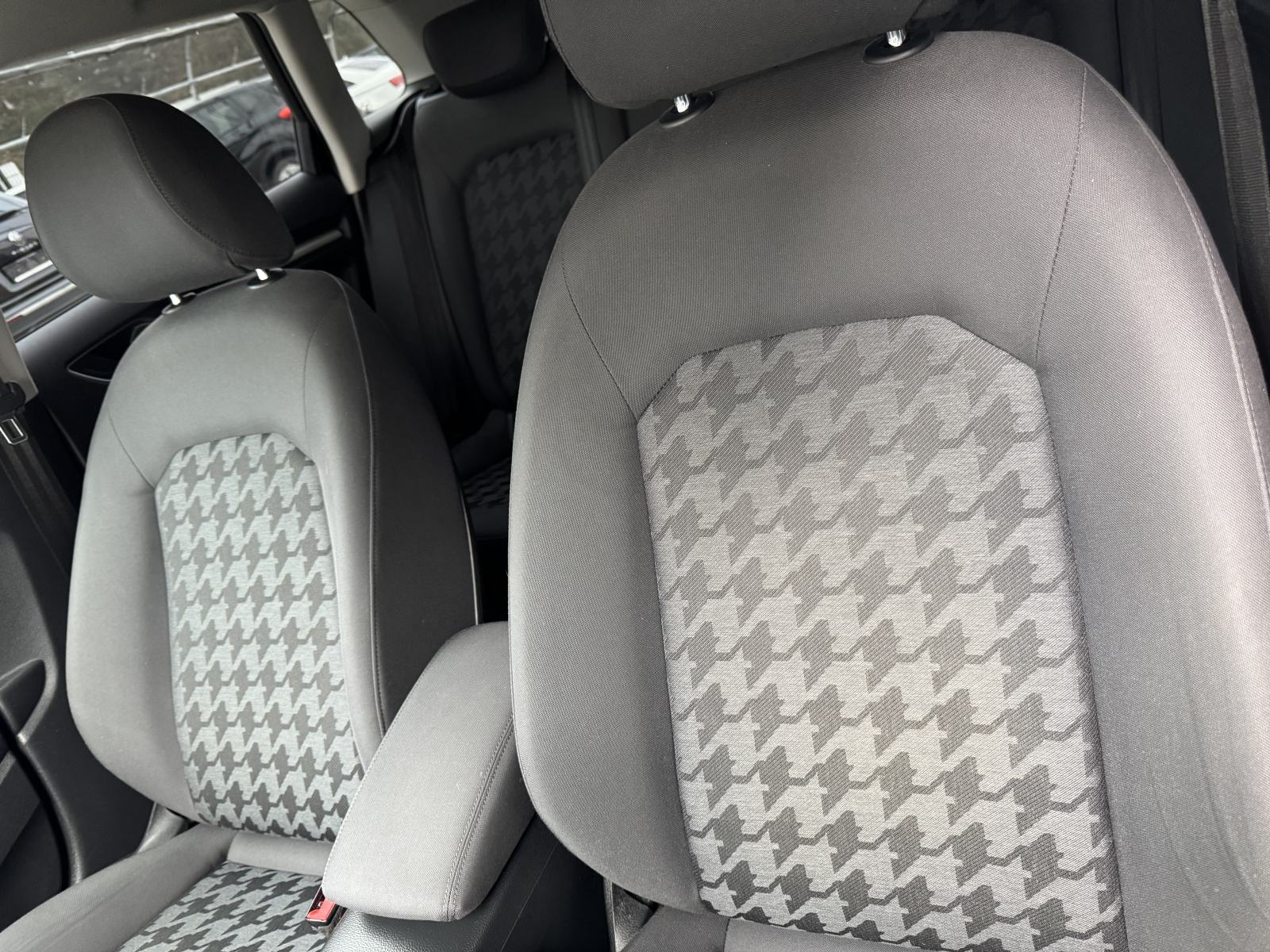 Audi A3 Sportback 1,2 TFSI ⭐ Bi-Xenon, Tempomat, Park senzori, fotografija 15