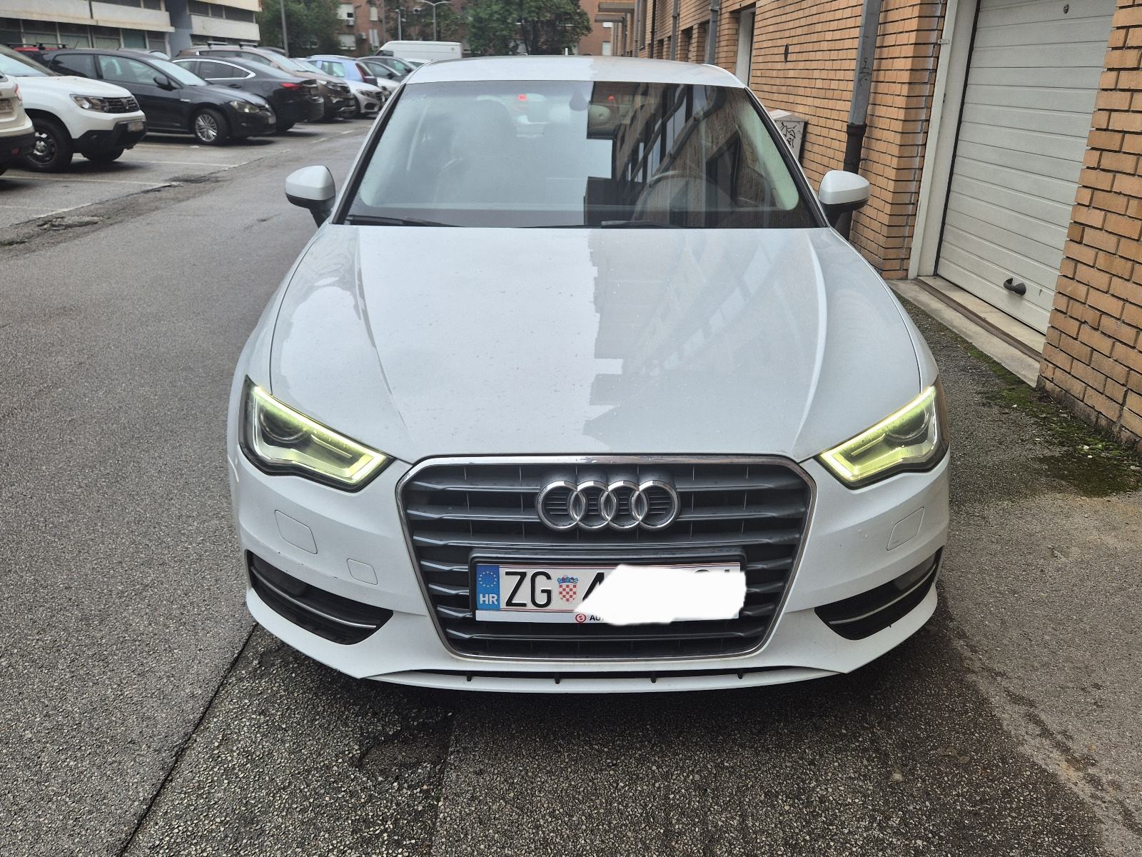 Audi A3 1,4 TFSI NAVIGACIJA KOŽA KEYLESS LED 17" TEMPOMAT, fotografija 4