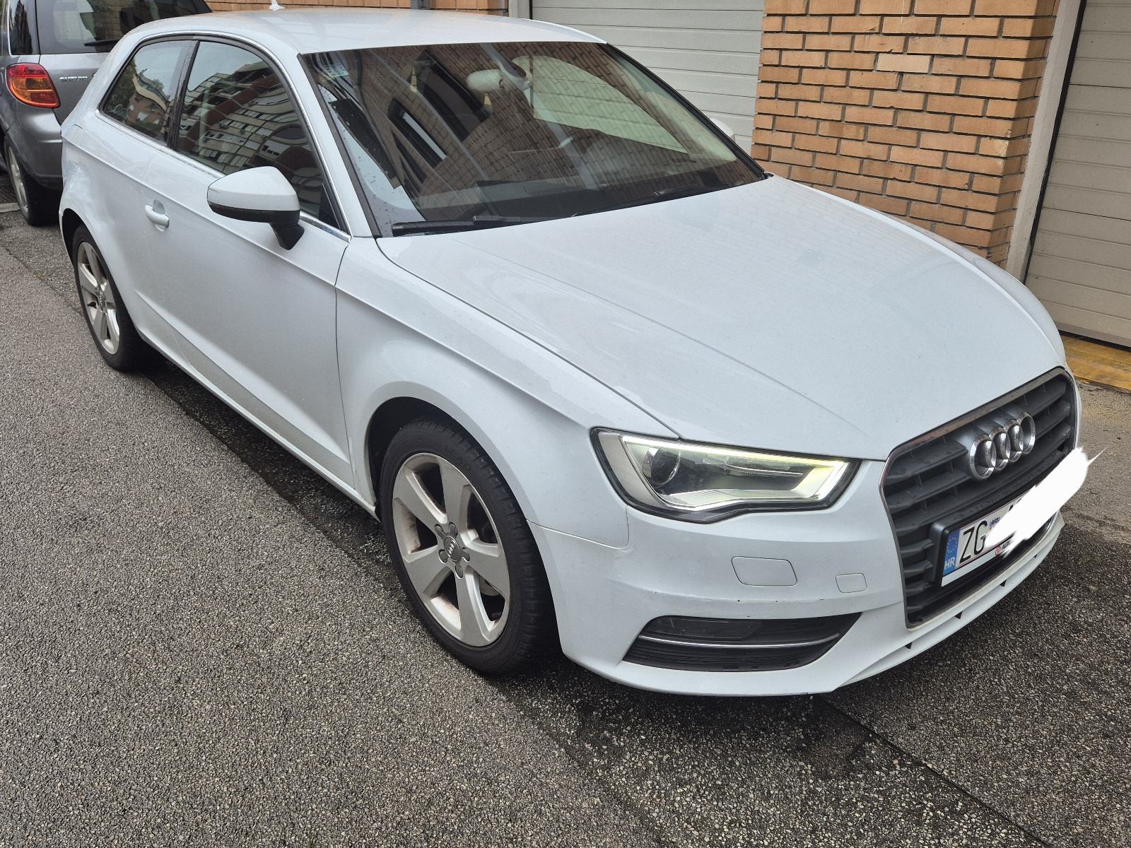 Audi A3 1,4 TFSI NAVIGACIJA KOŽA KEYLESS LED 17" TEMPOMAT, fotografija 2