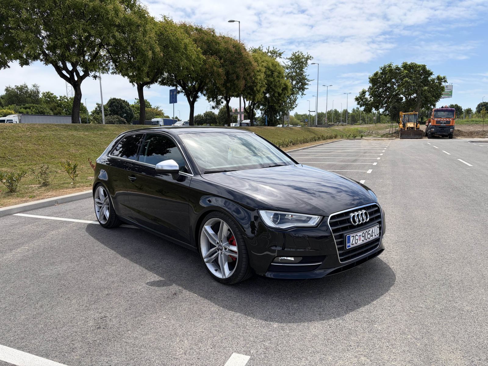 Audi A3 1,4 TFSI, Sport Line, Bi-Xenon, 19" Alu..., fotografija 5