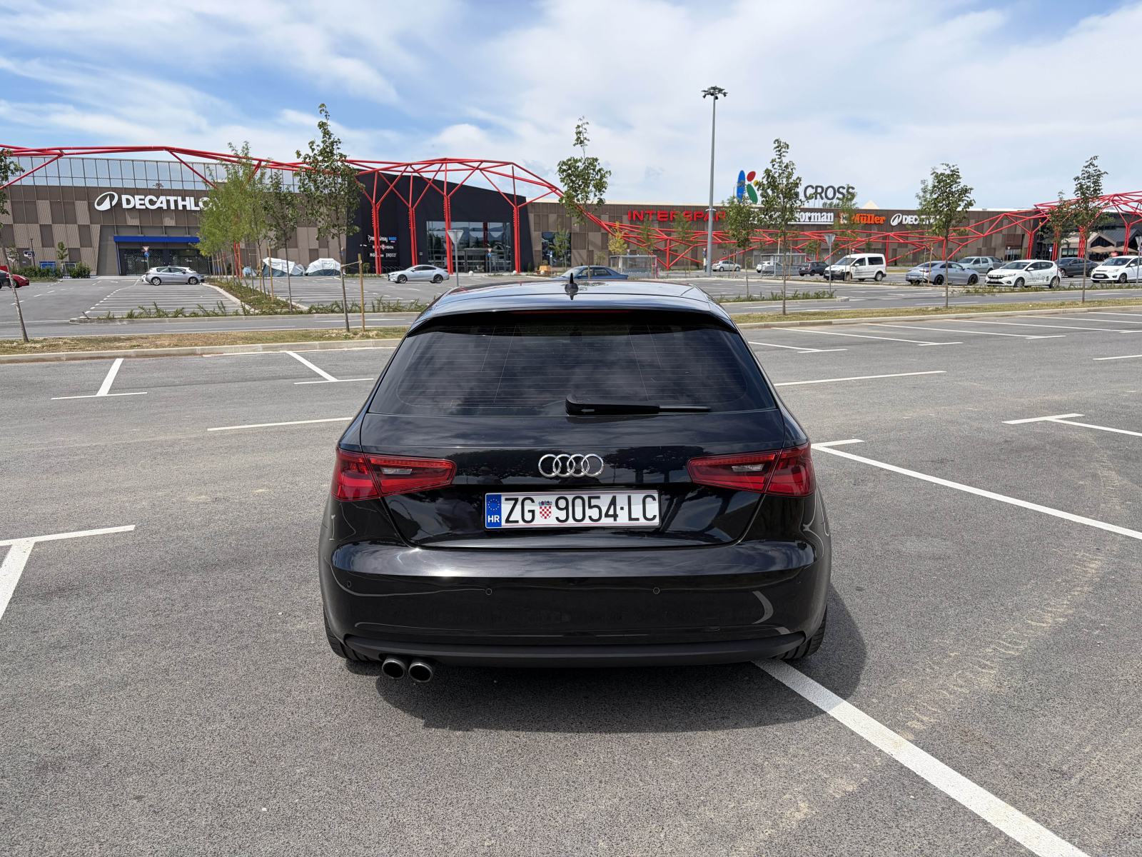 Audi A3 1,4 TFSI, Sport Line, Bi-Xenon, 19" Alu..., fotografija 9