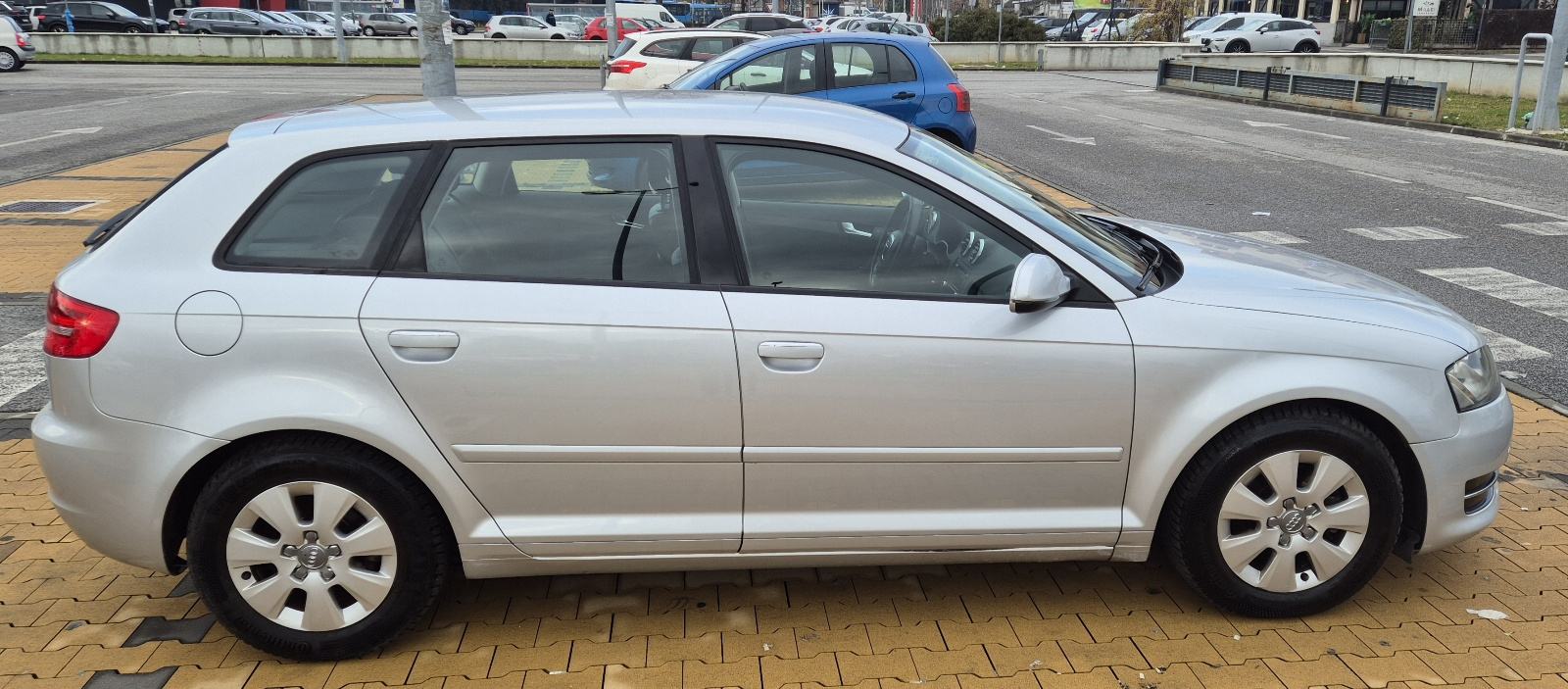 Audi A3 1,6 TDI, 2011 Comfortline-sportback, koža, rega do 3/2026, fotografija 5