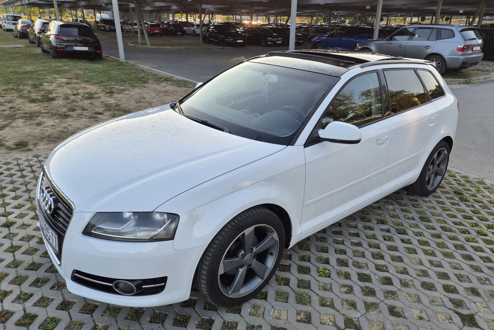 Audi A3 1.6 TDI (2011.) – PANORAMA, Rotor 17, Reg. 05/2027!, fotografija 2