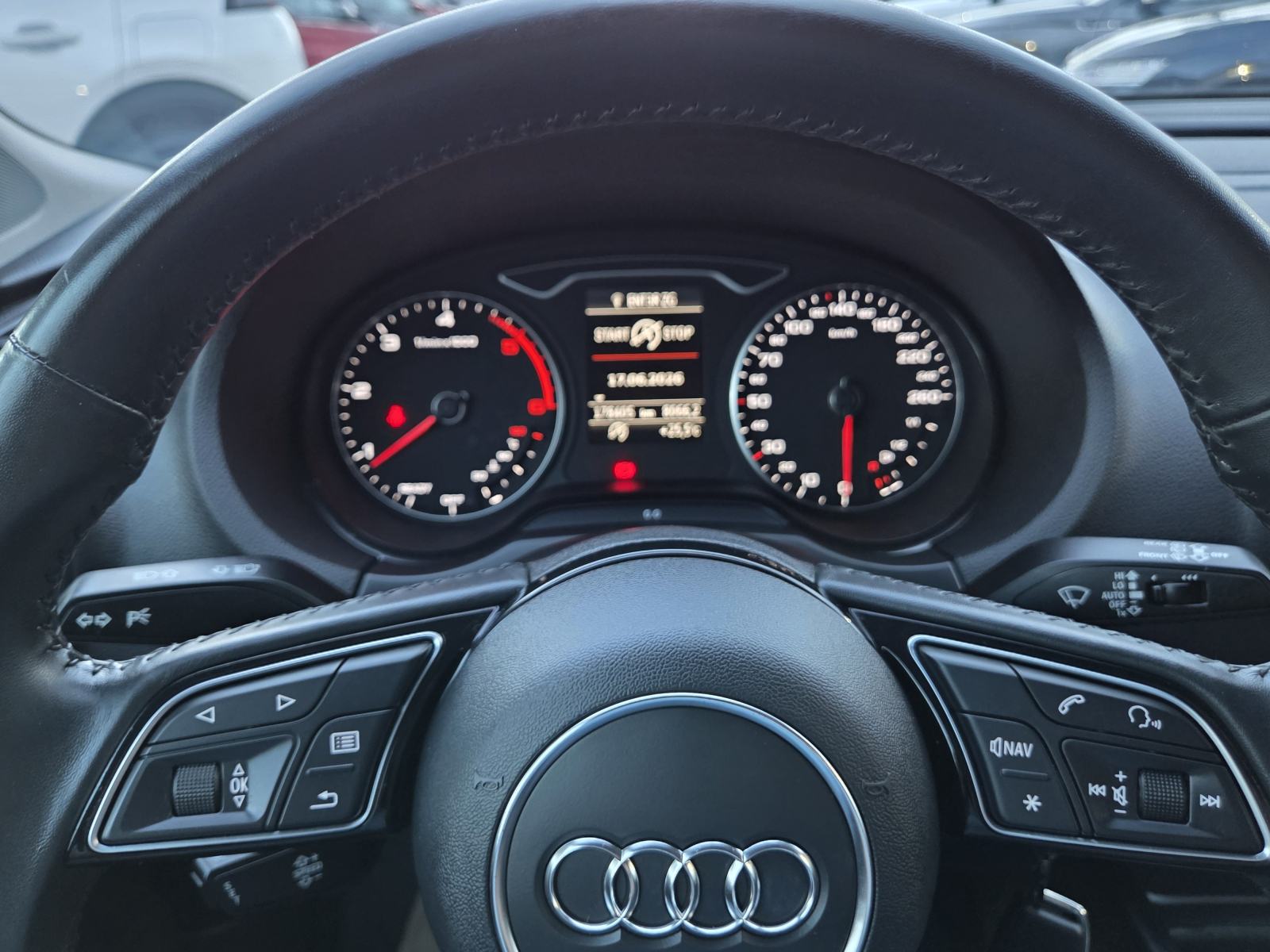 Audi A3 1,6 TDI 2018god.-XENON-NAVI-LED-GARANCIJA-SERVISNA, fotografija 7