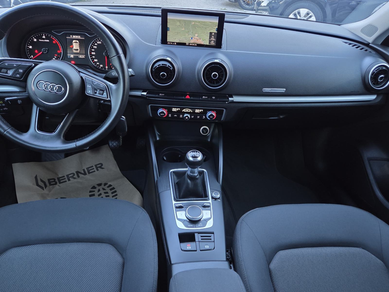 Audi A3 1,6 TDI 2018god.-XENON-NAVI-LED-GARANCIJA-SERVISNA, fotografija 16