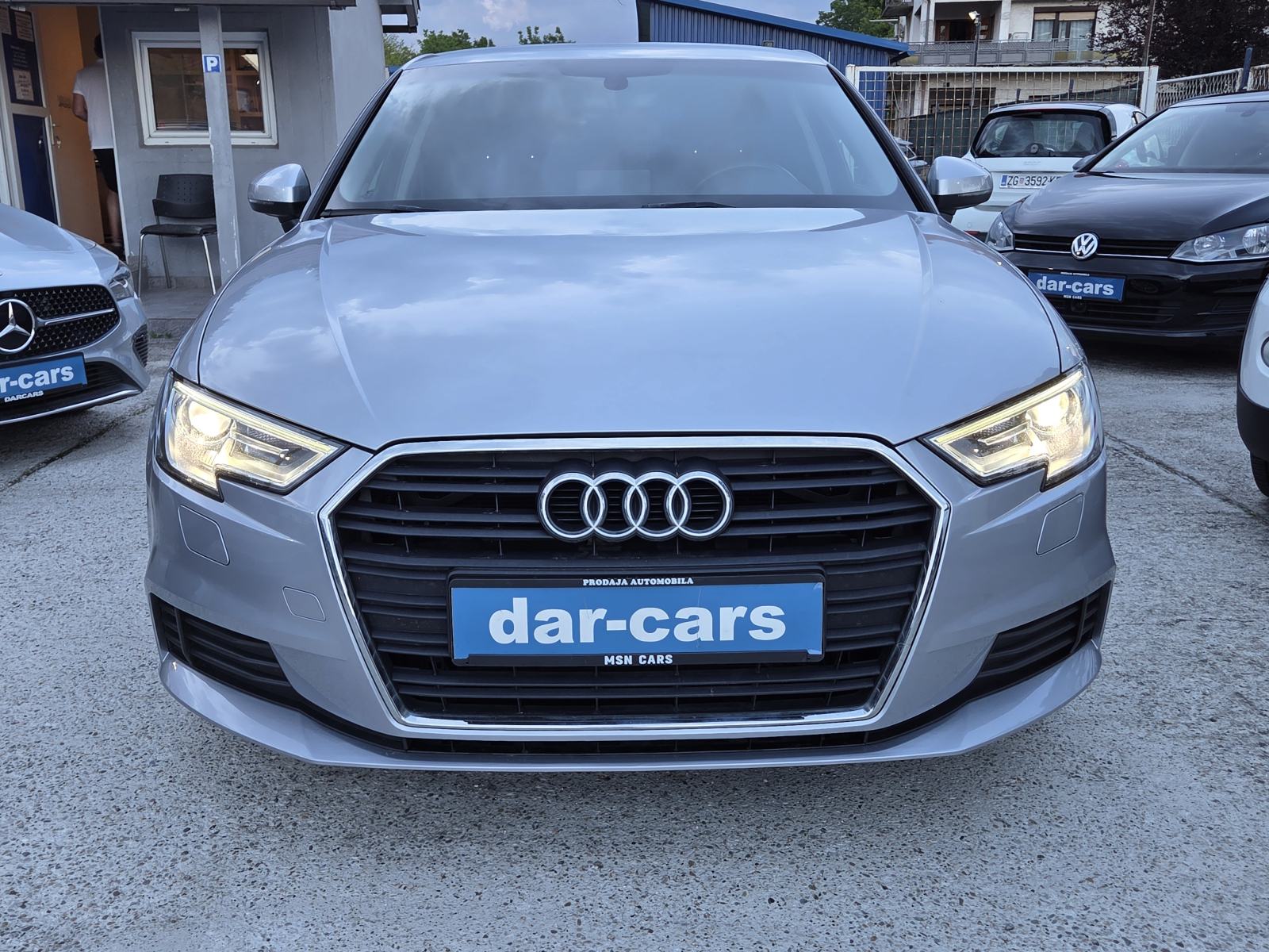 Audi A3 1,6 TDI 2018god.-XENON-NAVI-LED-GARANCIJA-SERVISNA, fotografija 5