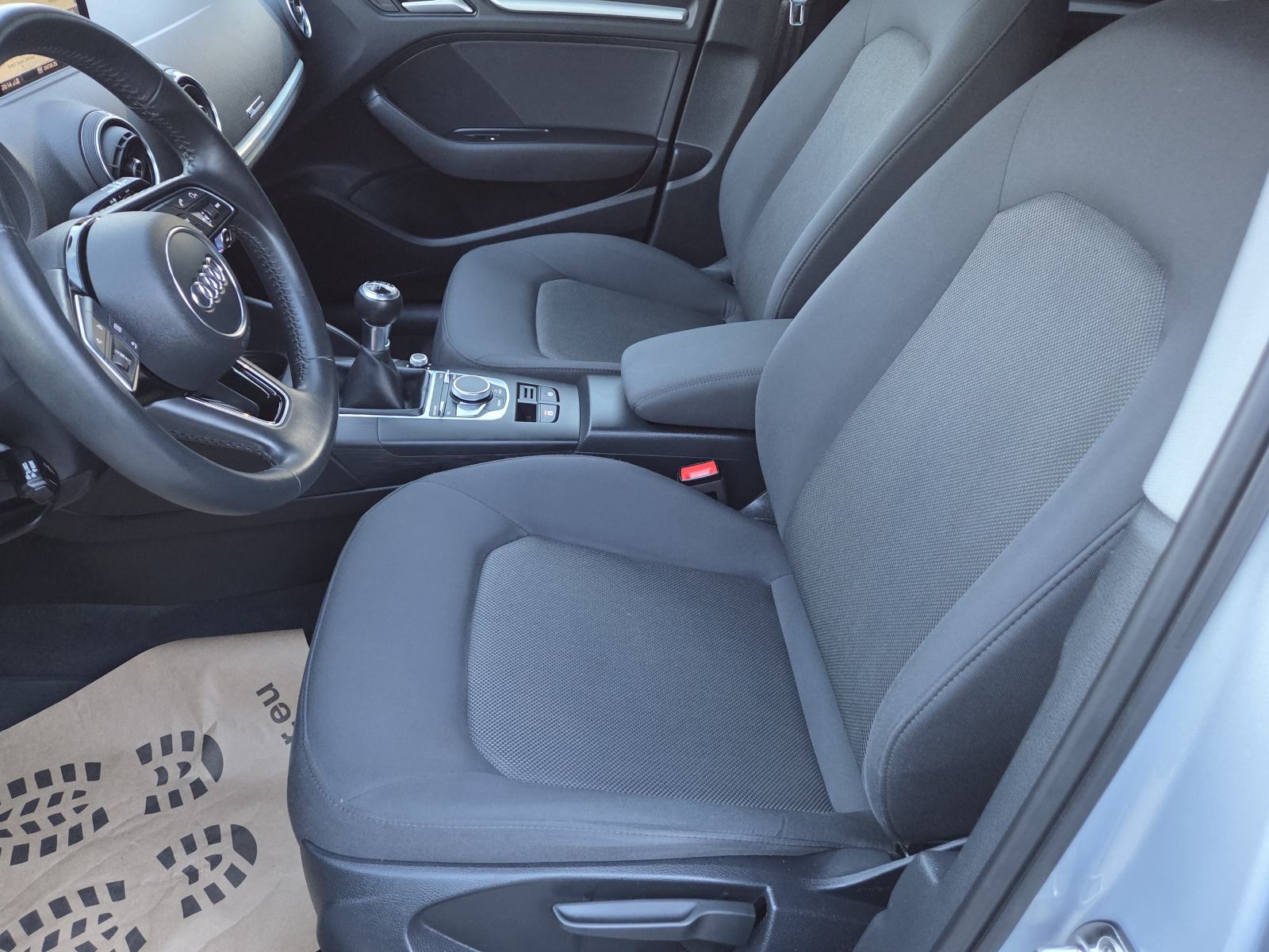 Audi A3 1,6 TDI 2018god.-XENON-NAVI-LED-GARANCIJA-SERVISNA, fotografija 14