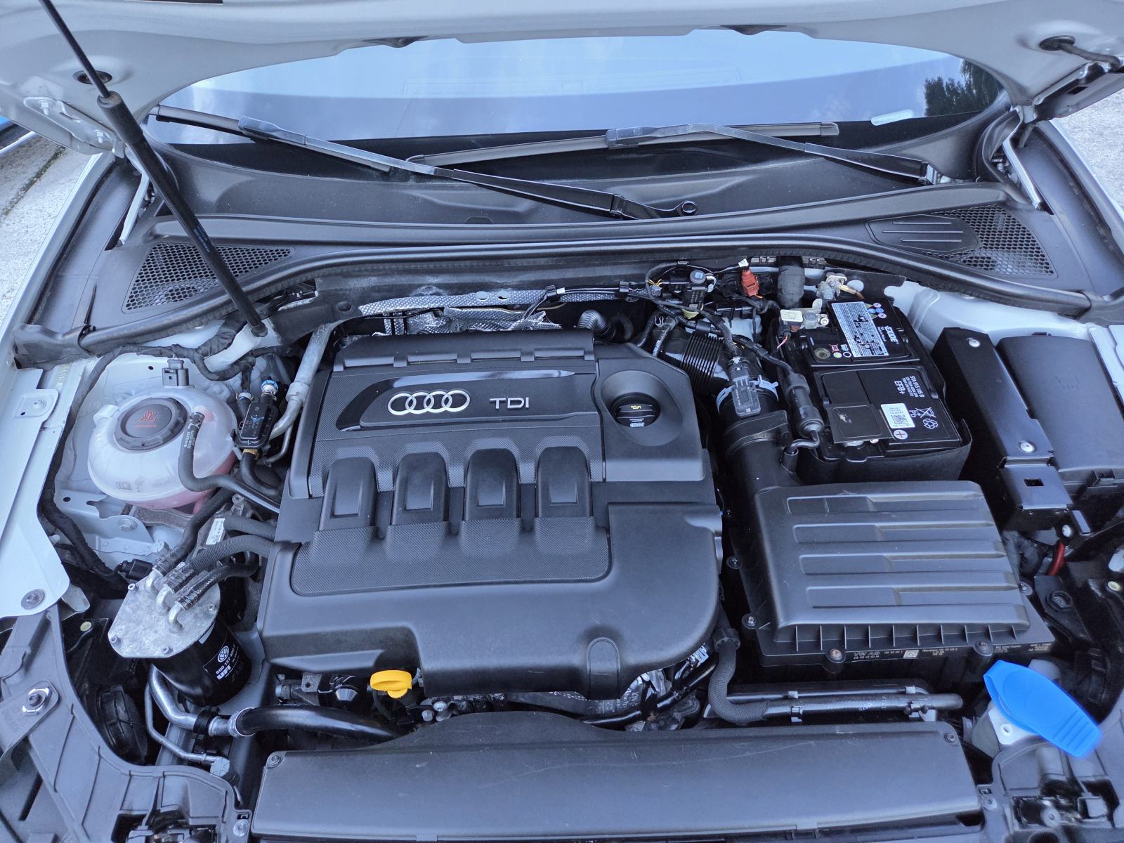 Audi A3 1,6 TDI 2018god.-XENON-NAVI-LED-GARANCIJA-SERVISNA, fotografija 17