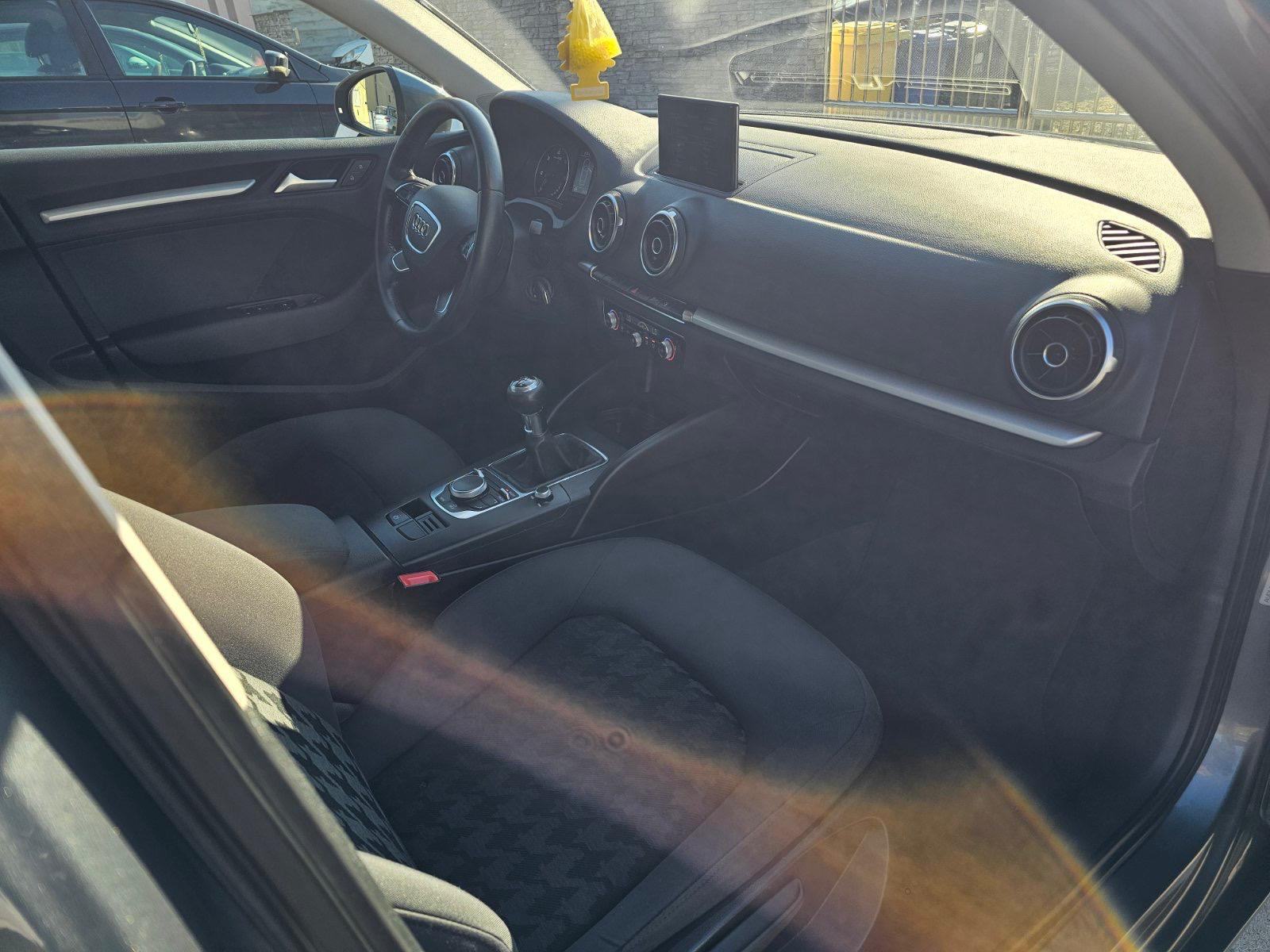 Audi A3 1,6 TDI 77KW, 2014g !!! prodaja vozila !!!, fotografija 11
