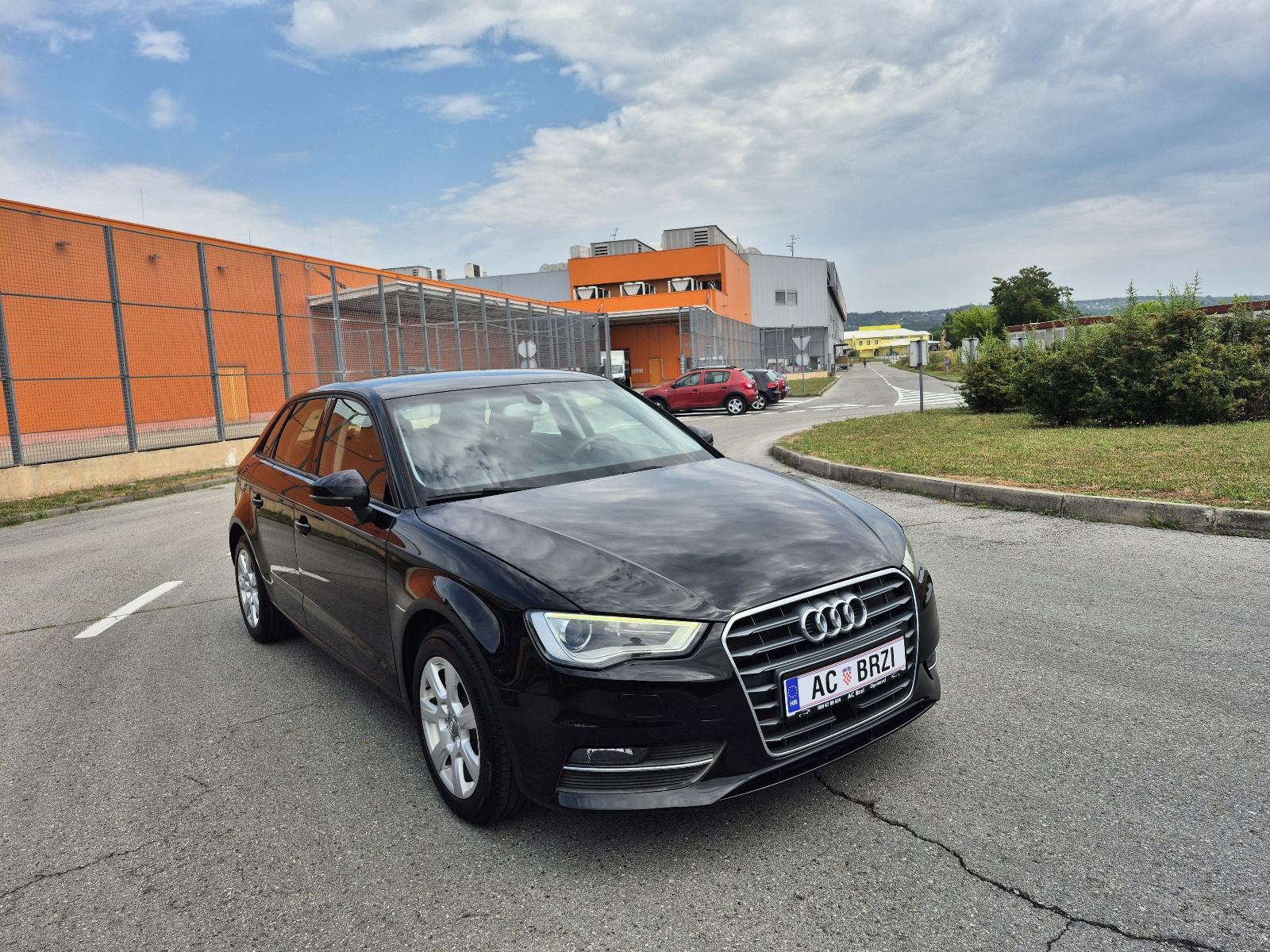 Audi A3 1,6 TDI 77kw 6 brzina,LED,grijanje sjedala,nap.veliki servis, fotografija 12