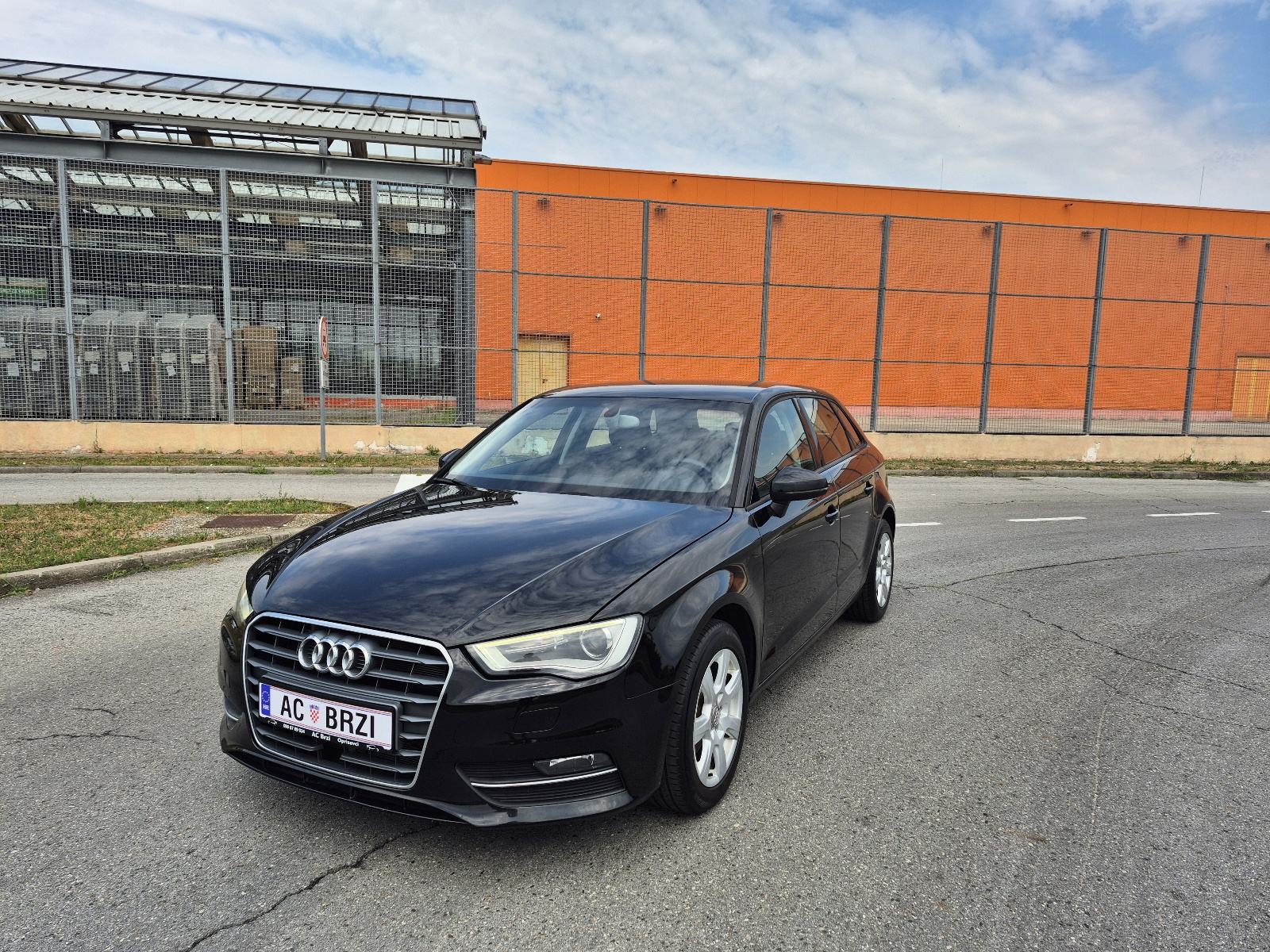 Audi A3 1,6 TDI 77kw 6 brzina,LED,grijanje sjedala,nap.veliki servis, fotografija 16