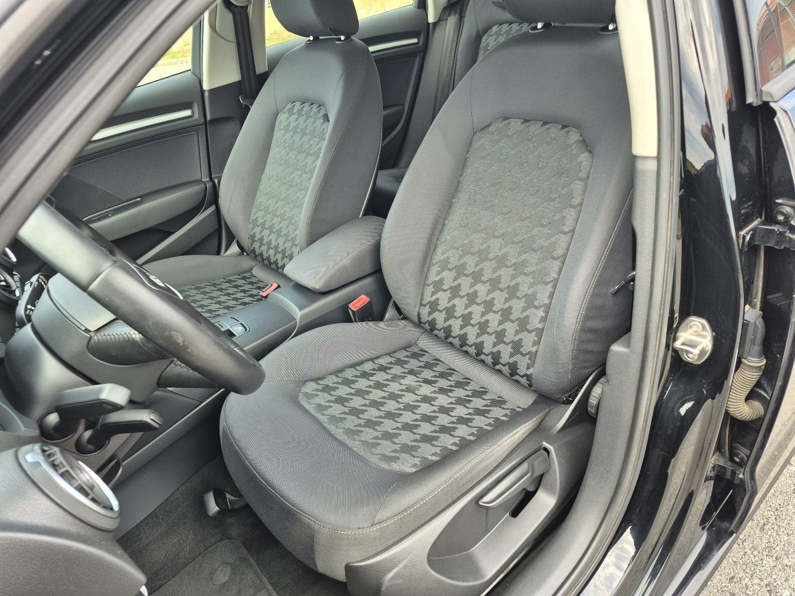 Audi A3 1,6 TDI 77kw 6 brzina,LED,grijanje sjedala,nap.veliki servis, fotografija 18