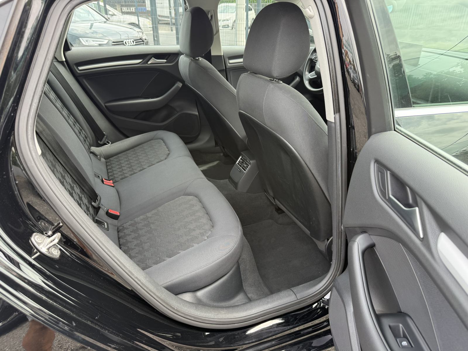 Audi A3 1,6 TDI Attraction,Nav,Xenon,Led,Pdc,Alu 17",Jamstvo!!!, fotografija 19
