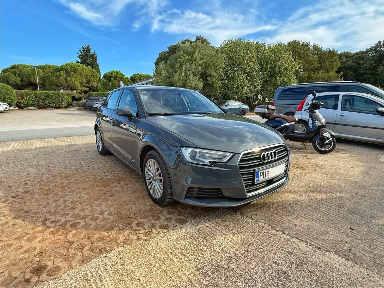 Audi A3 1,6 TDI automatik, fotografija 2