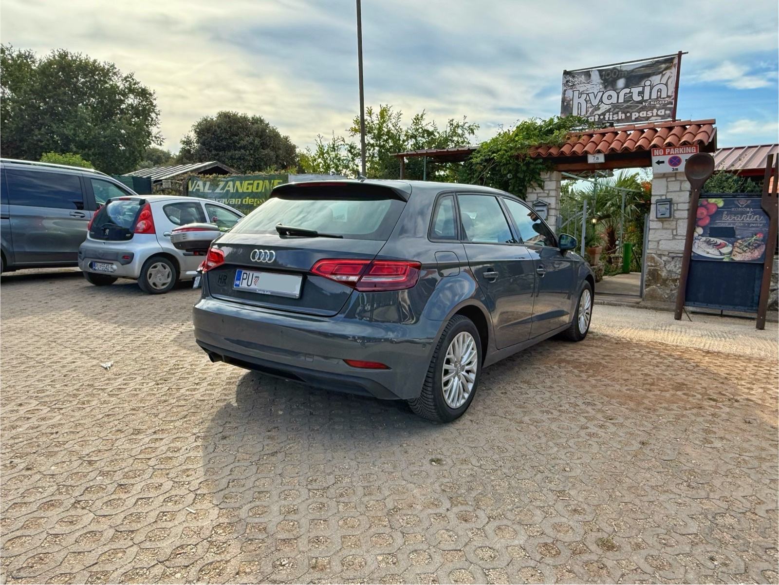 Audi A3 1,6 TDI automatik, fotografija 3