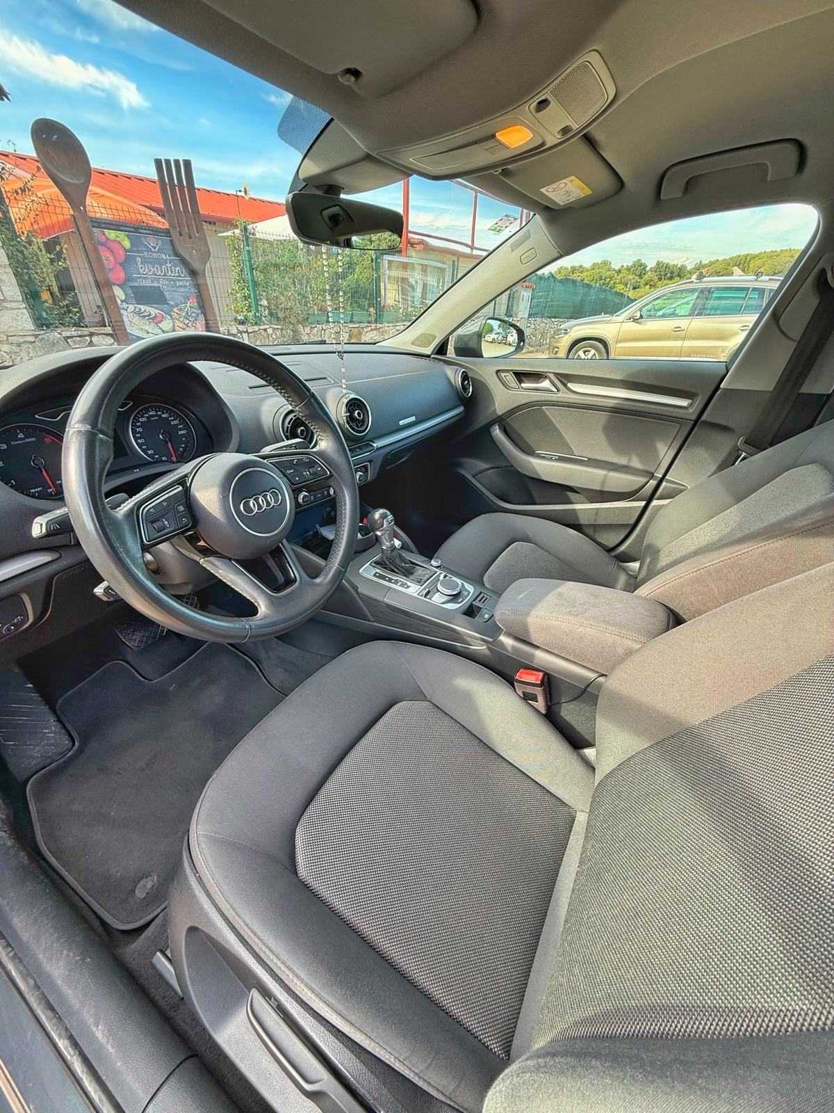 Audi A3 1,6 TDI automatik, fotografija 8