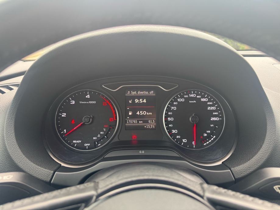 Audi A3 1,6 TDI * DOSTUPAN ODMAH*, fotografija 9