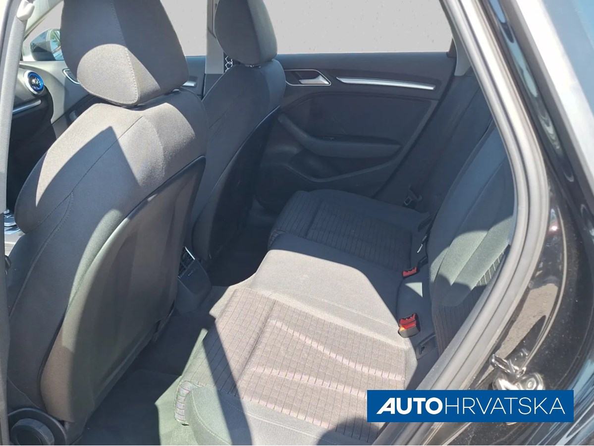 AUDI A3 1.6 TDI - Jamstvo 15 mjeseci!, 16.900,00 €, fotografija 12