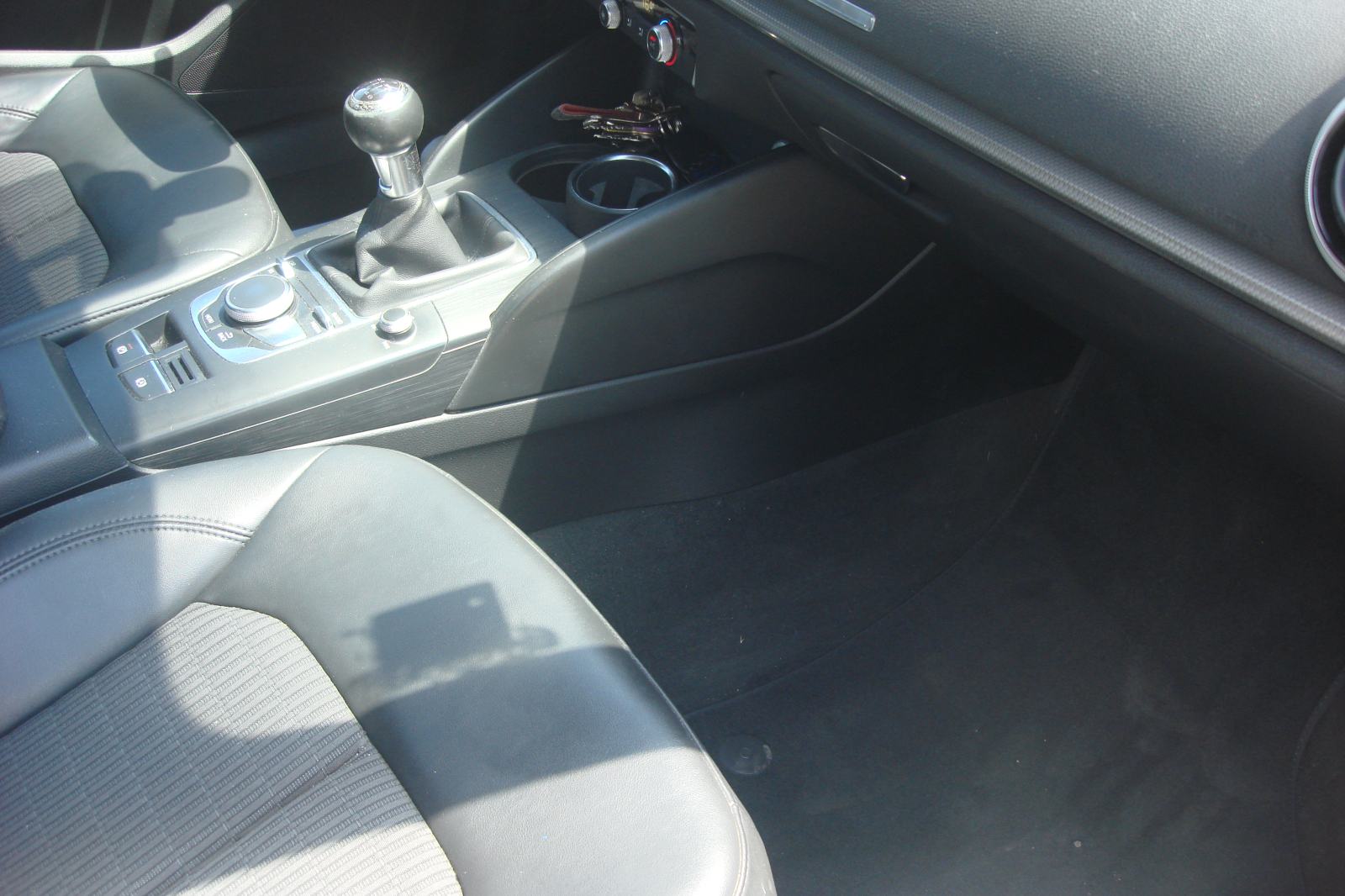 AUDI A3 1,6 TDI LIMOUSINE****FULL OPREMA****REG:01/27****NIJE UVOZ****, fotografija 12