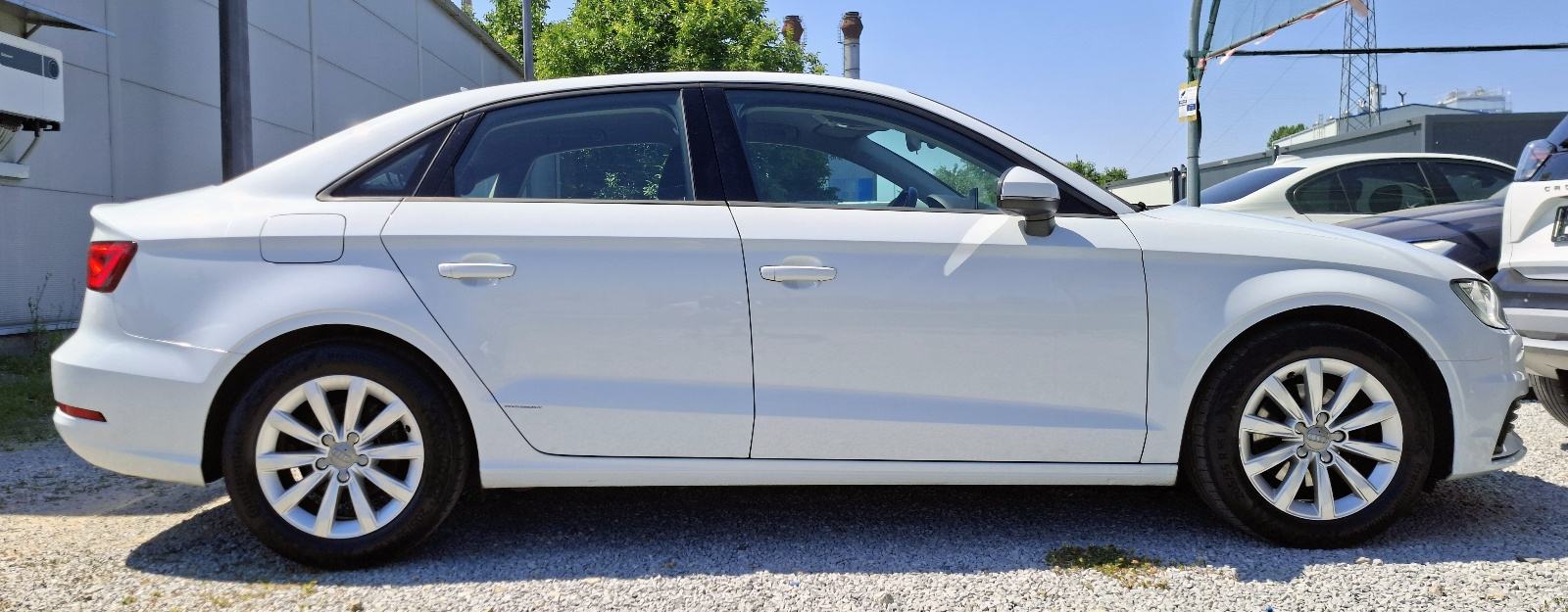 Audi A3 1,6 TDI limuzina ,jamstvo 1 god, fotografija 5