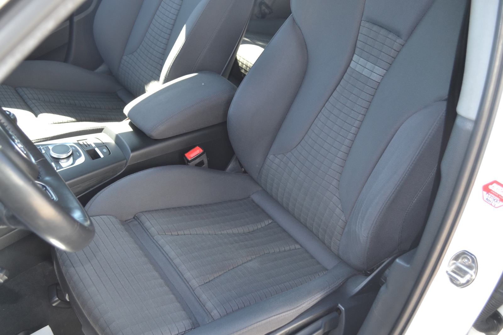 Audi A3 1,6 TDI *** MOTOR I LIMARIJA ODLIČNI ***, fotografija 10
