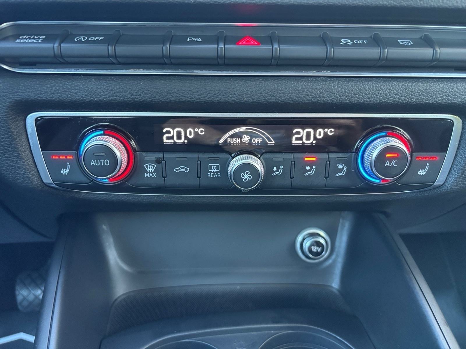 Audi A3 1,6 TDI*NAVI*LED*BI-XENON*ALU*ODLIČAN*JAMSTVO, fotografija 14