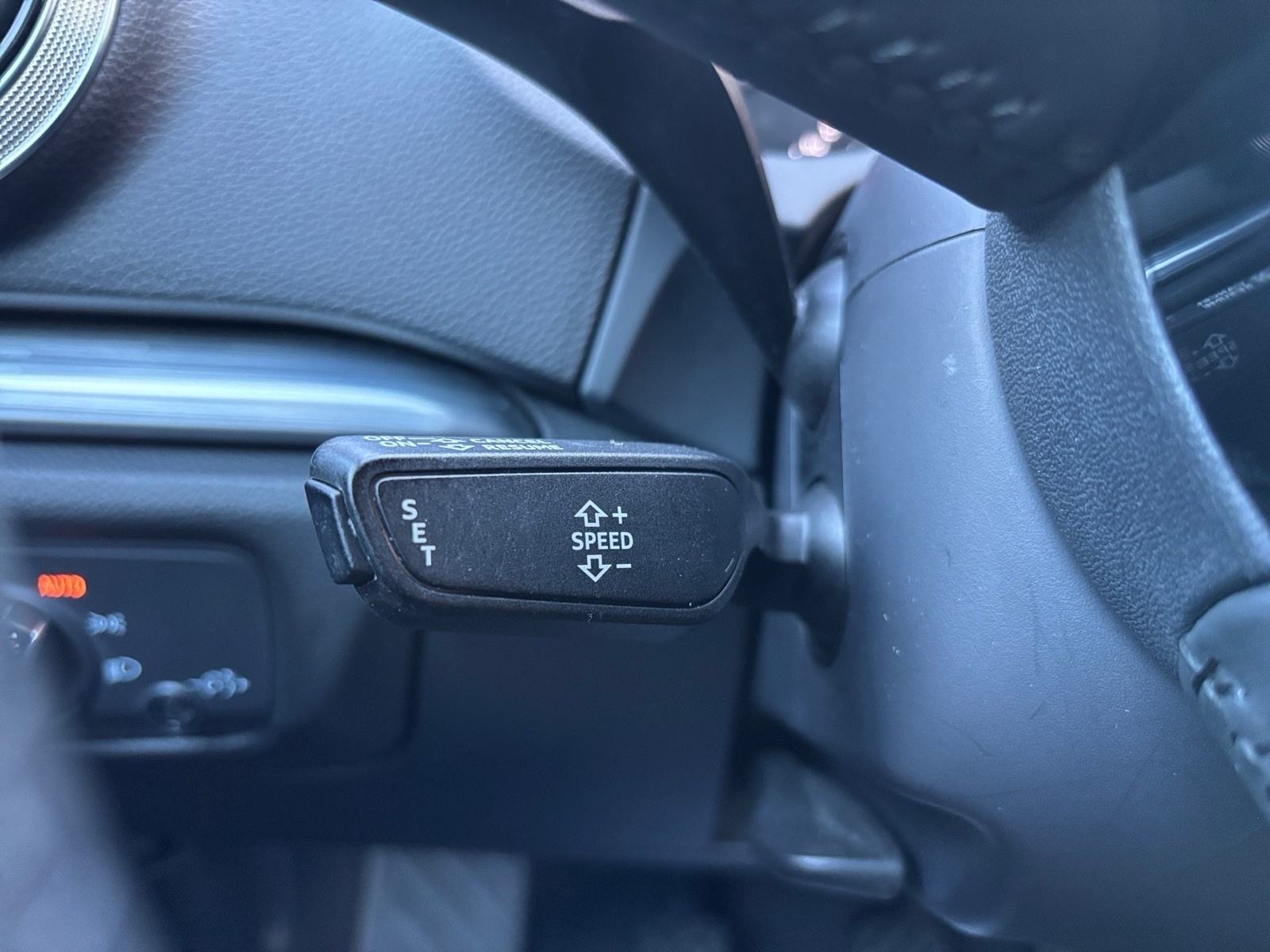 Audi A3 1,6 TDI*NAVI*LED*BI-XENON*ALU*ODLIČAN*JAMSTVO, fotografija 16