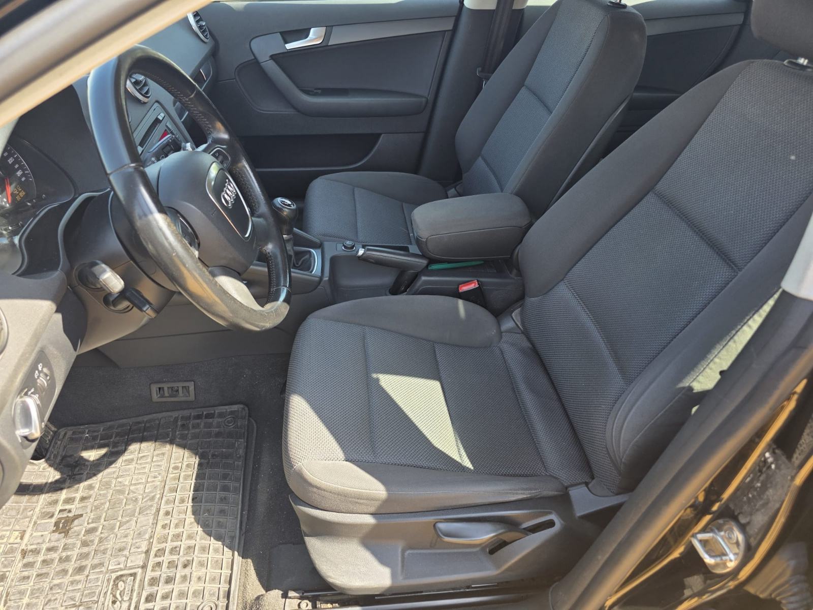 Audi A3 1,6 TDI ☆Odličan☆Veliki servis + novo kvačilo☆ 5/2027 reg☆, fotografija 7