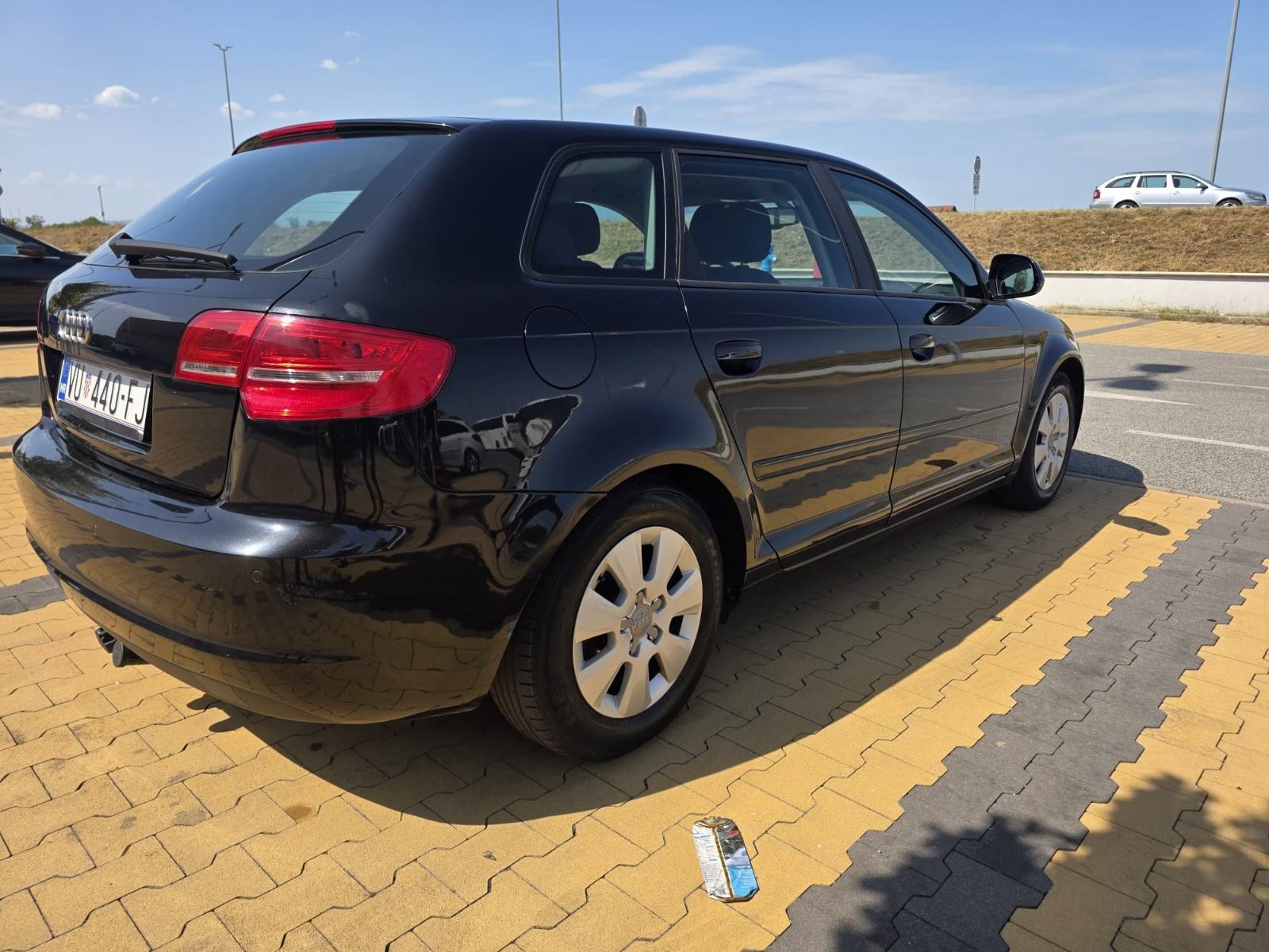 Audi A3 1,6 TDI ☆Odličan☆Veliki servis + novo kvačilo☆ 5/2027 reg☆, fotografija 4