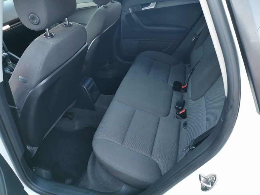 Audi A3 1,6 TDI PANORAMA KROV, fotografija 9